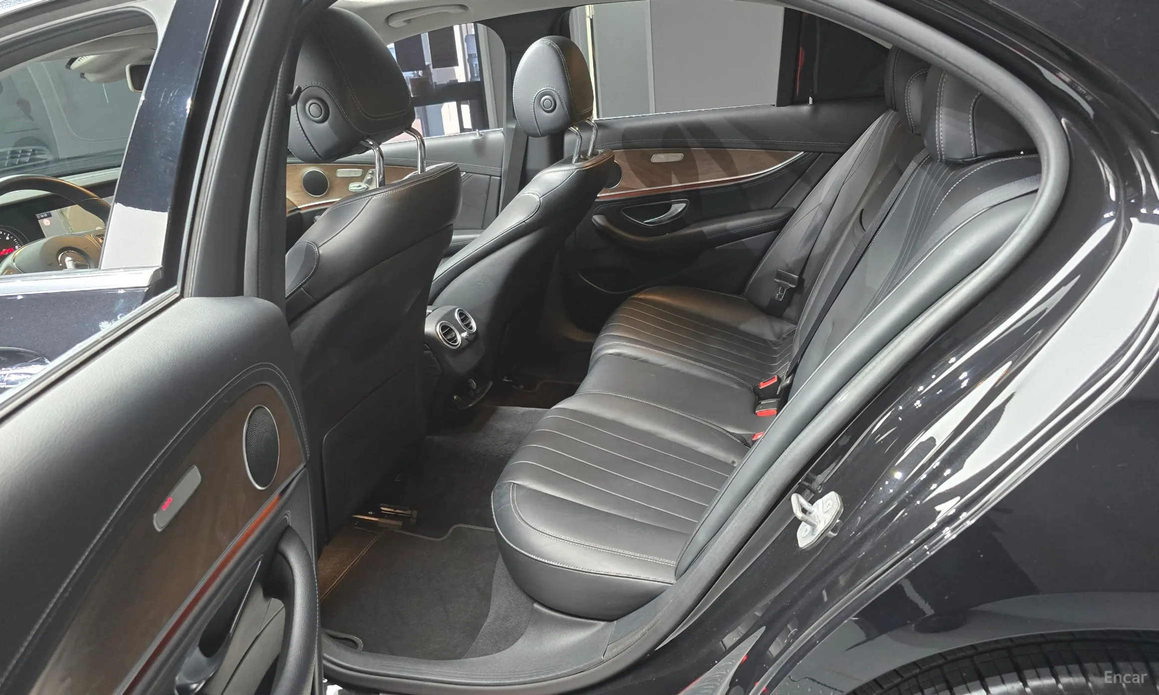 Mercedes Benz E-Class W213 превью 11