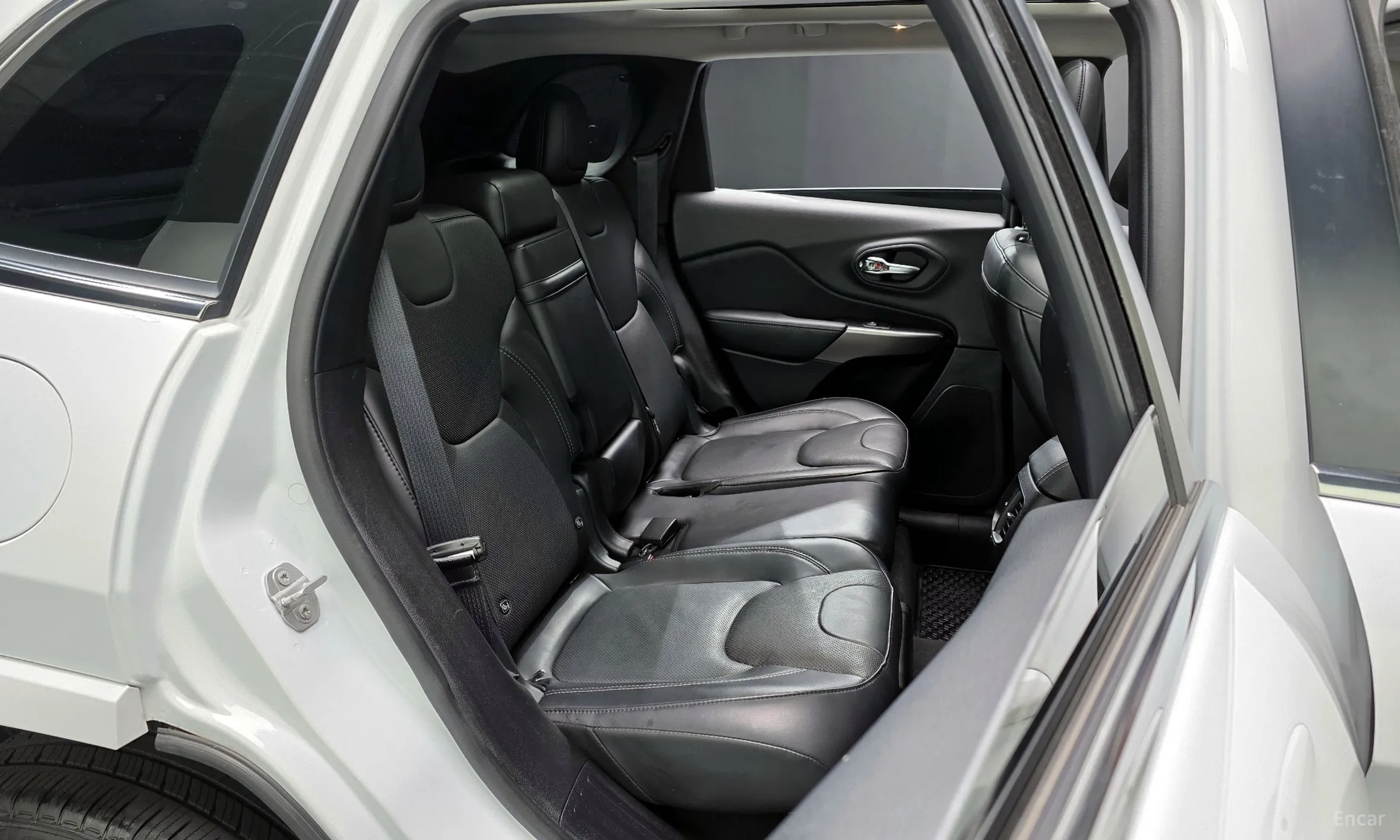 Jeep Cherokee (KL) превью 11