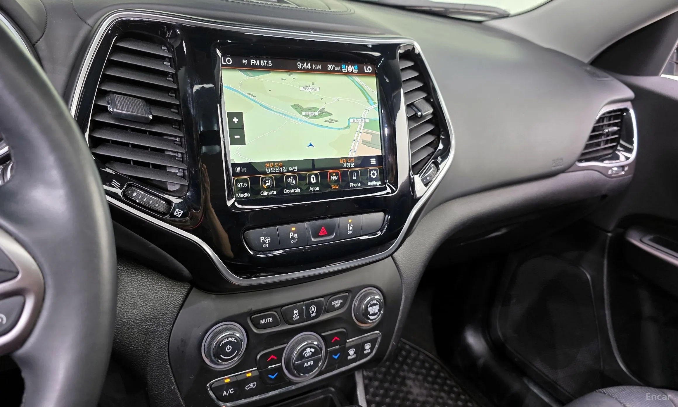 Jeep Cherokee (KL) превью 14