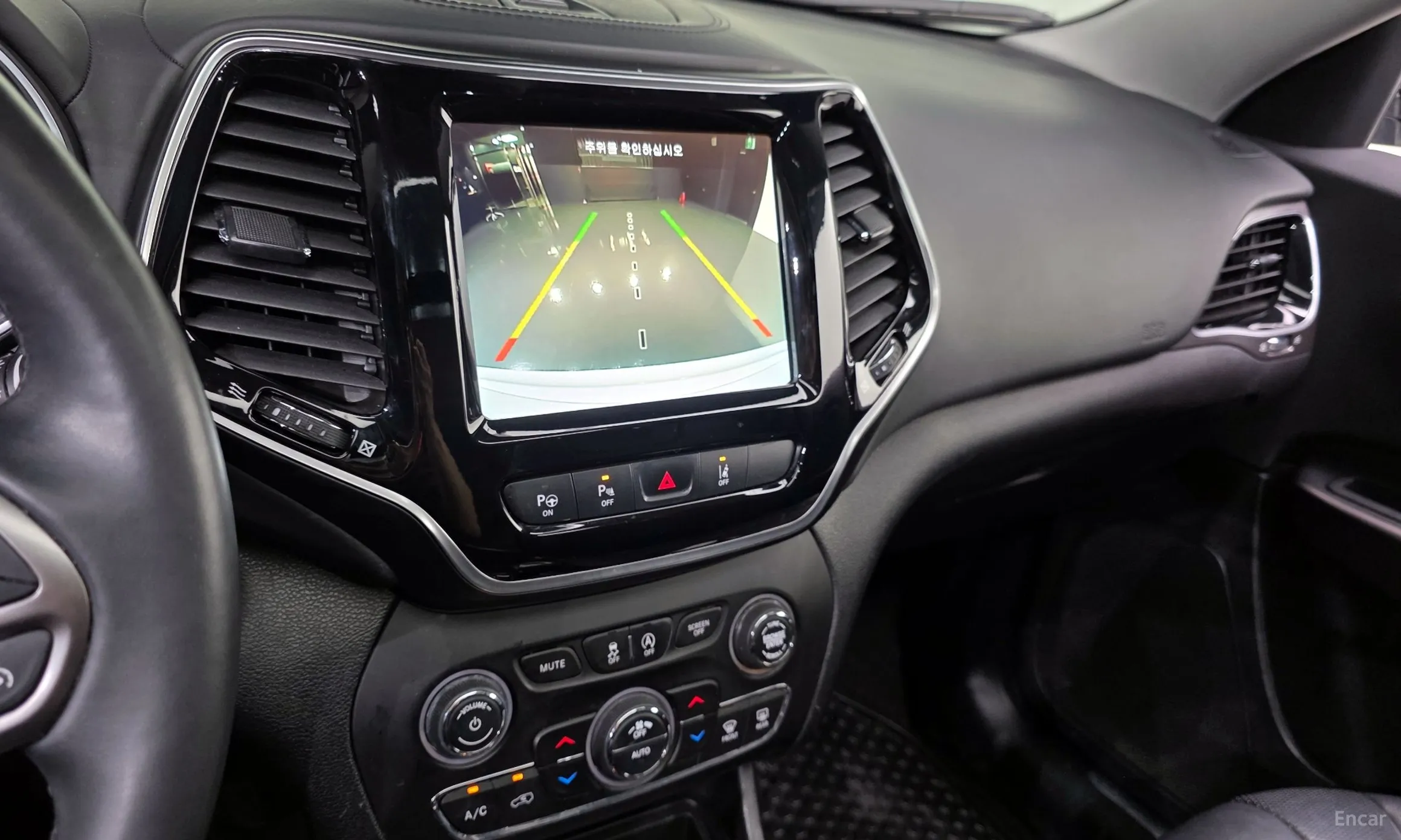 Jeep Cherokee (KL) превью 20