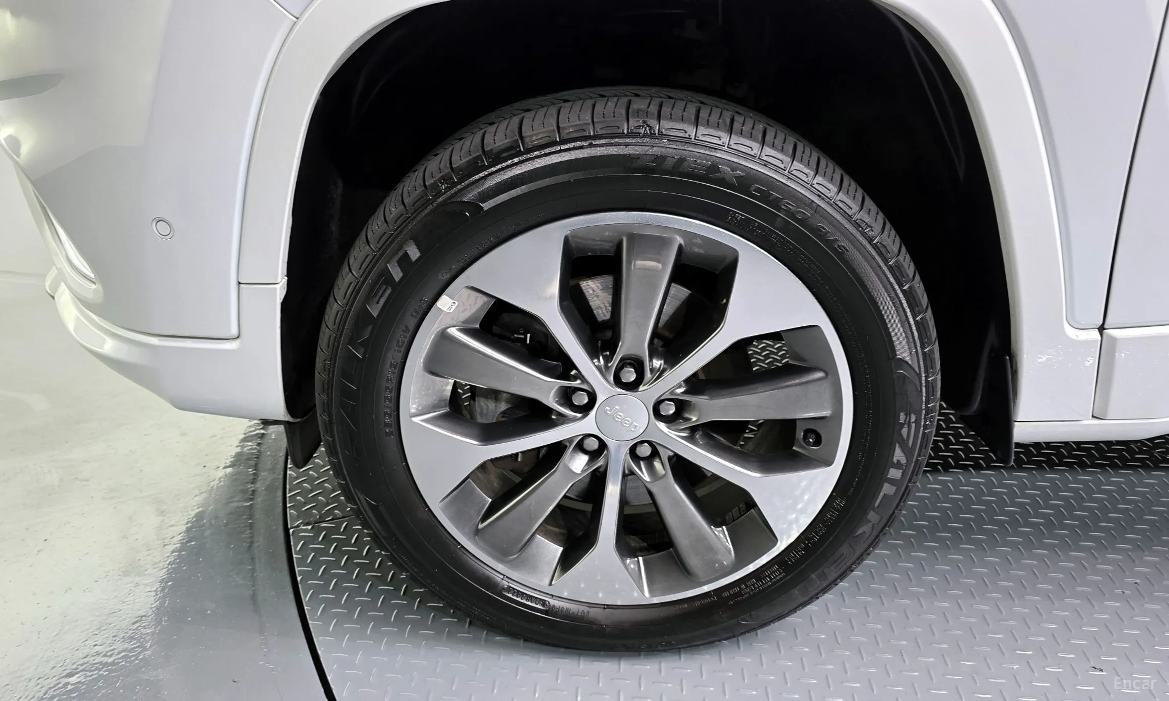 Jeep Cherokee (KL) превью 5