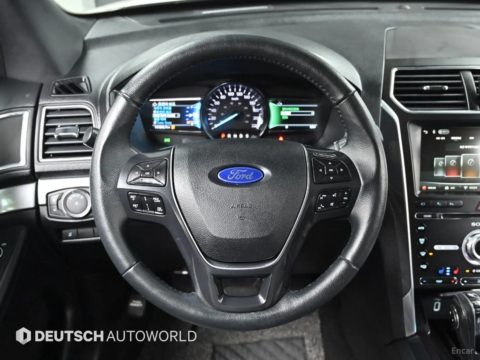 Ford Explorer превью 13