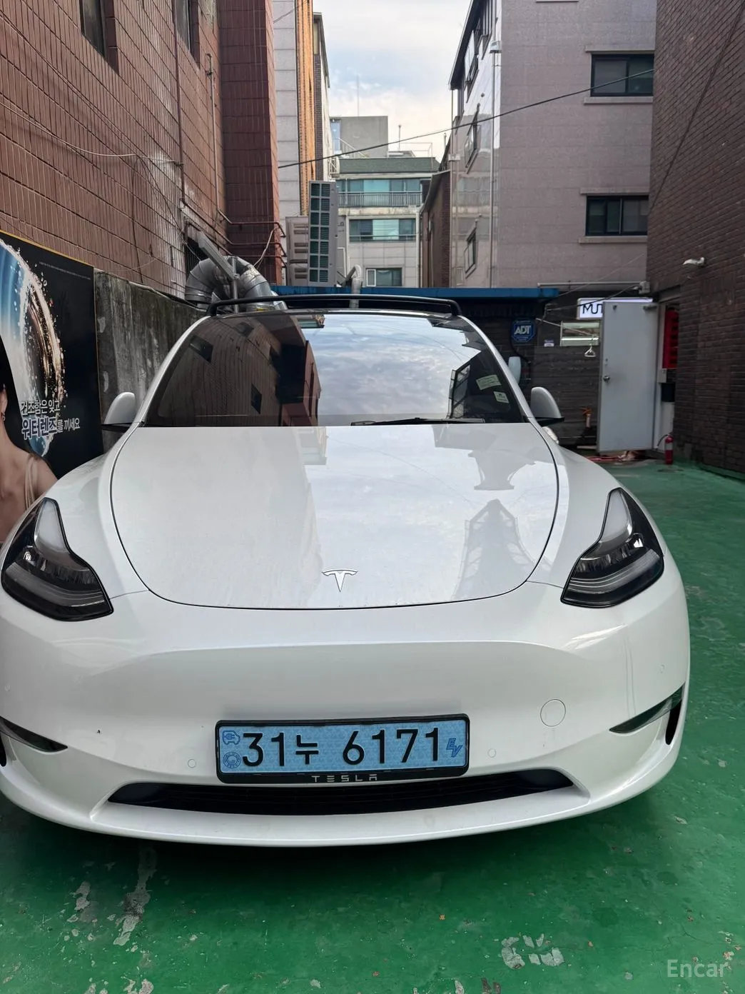 Tesla Model Y превью 14