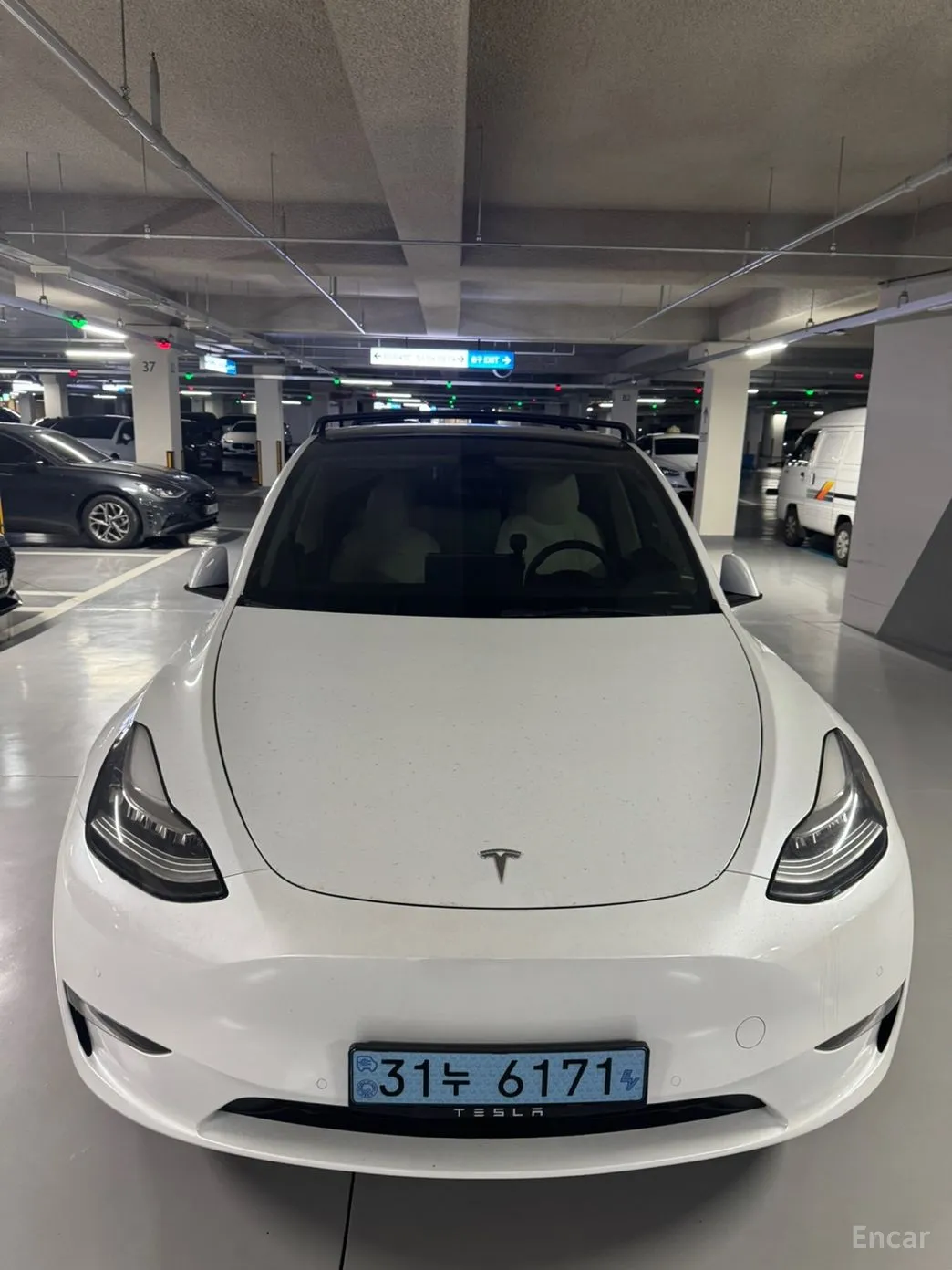 Tesla Model Y превью 3