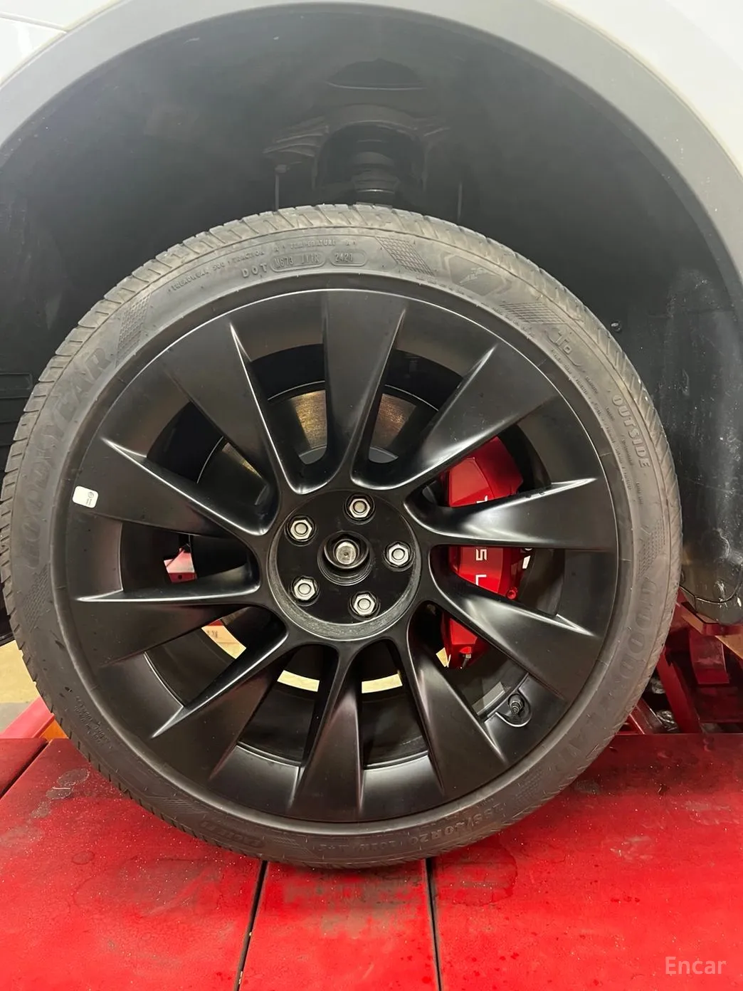 Tesla Model Y превью 5