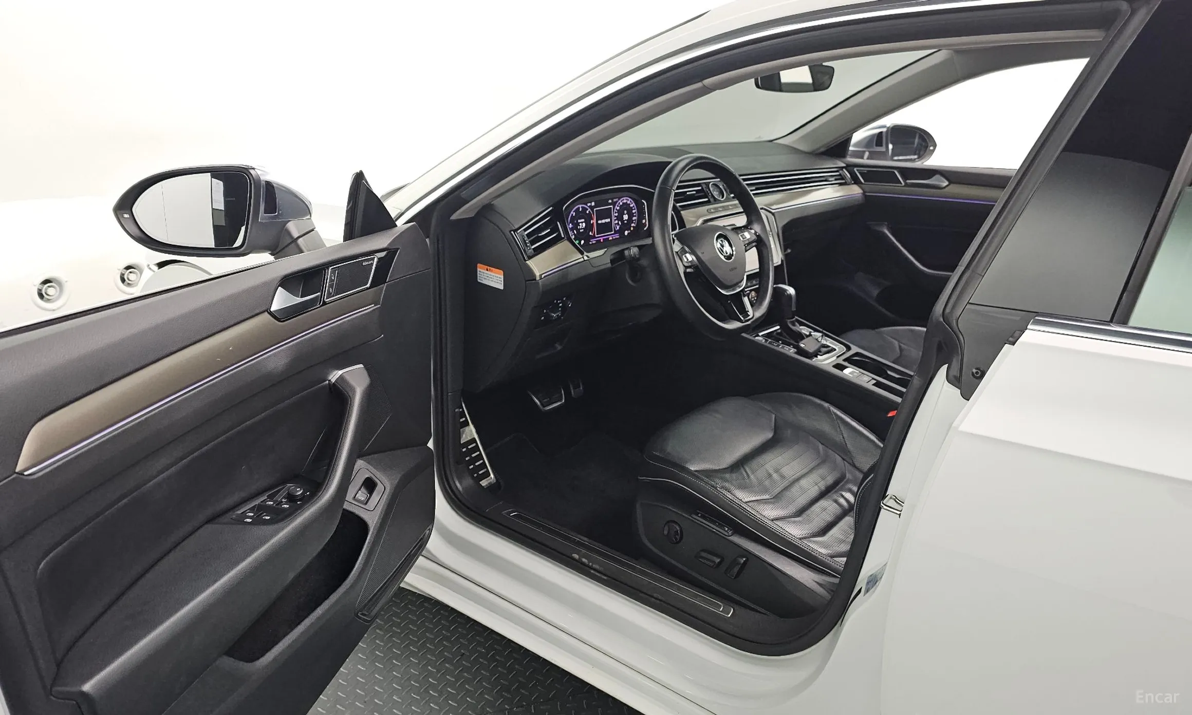 Volkswagen Ateon превью 10