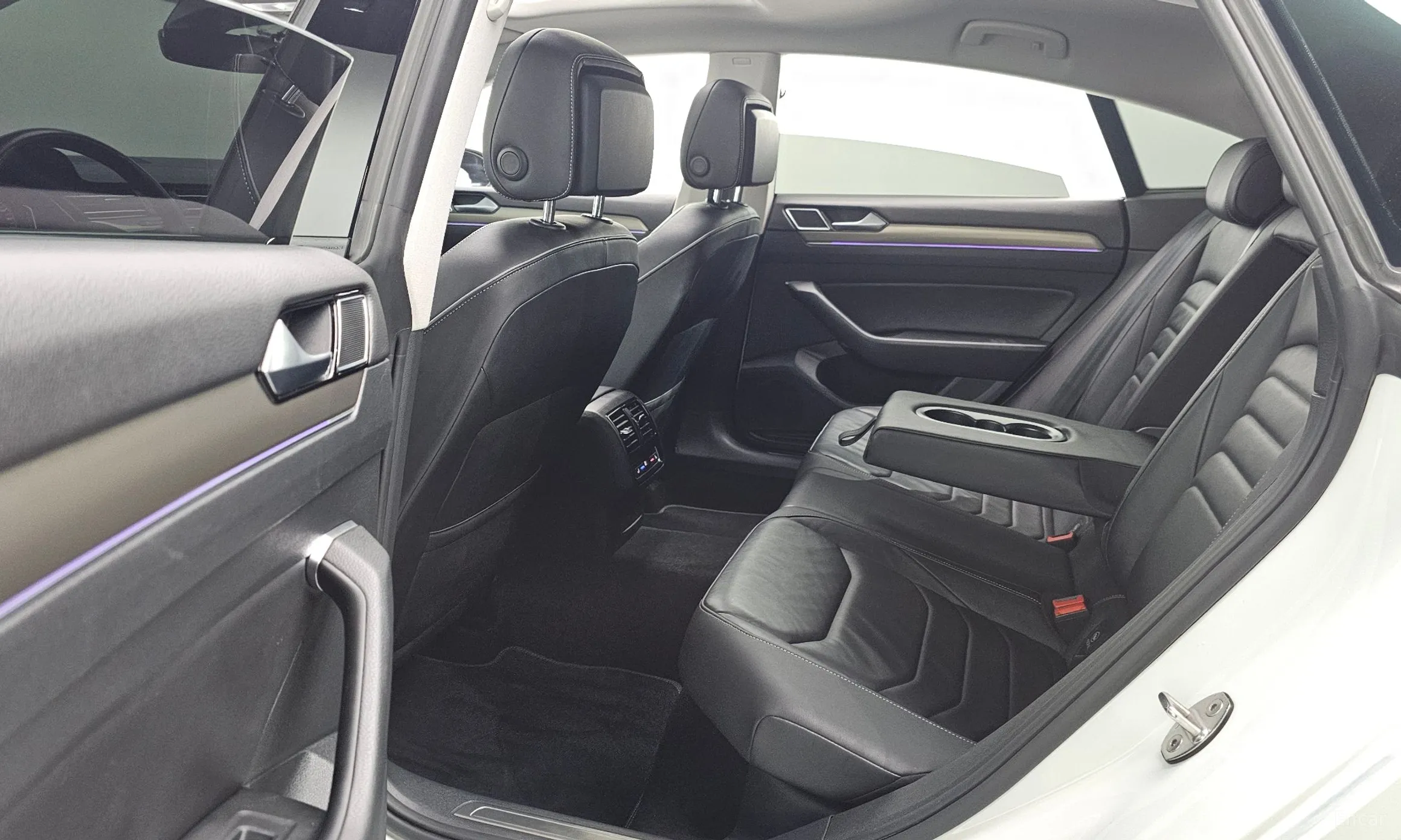 Volkswagen Ateon превью 11