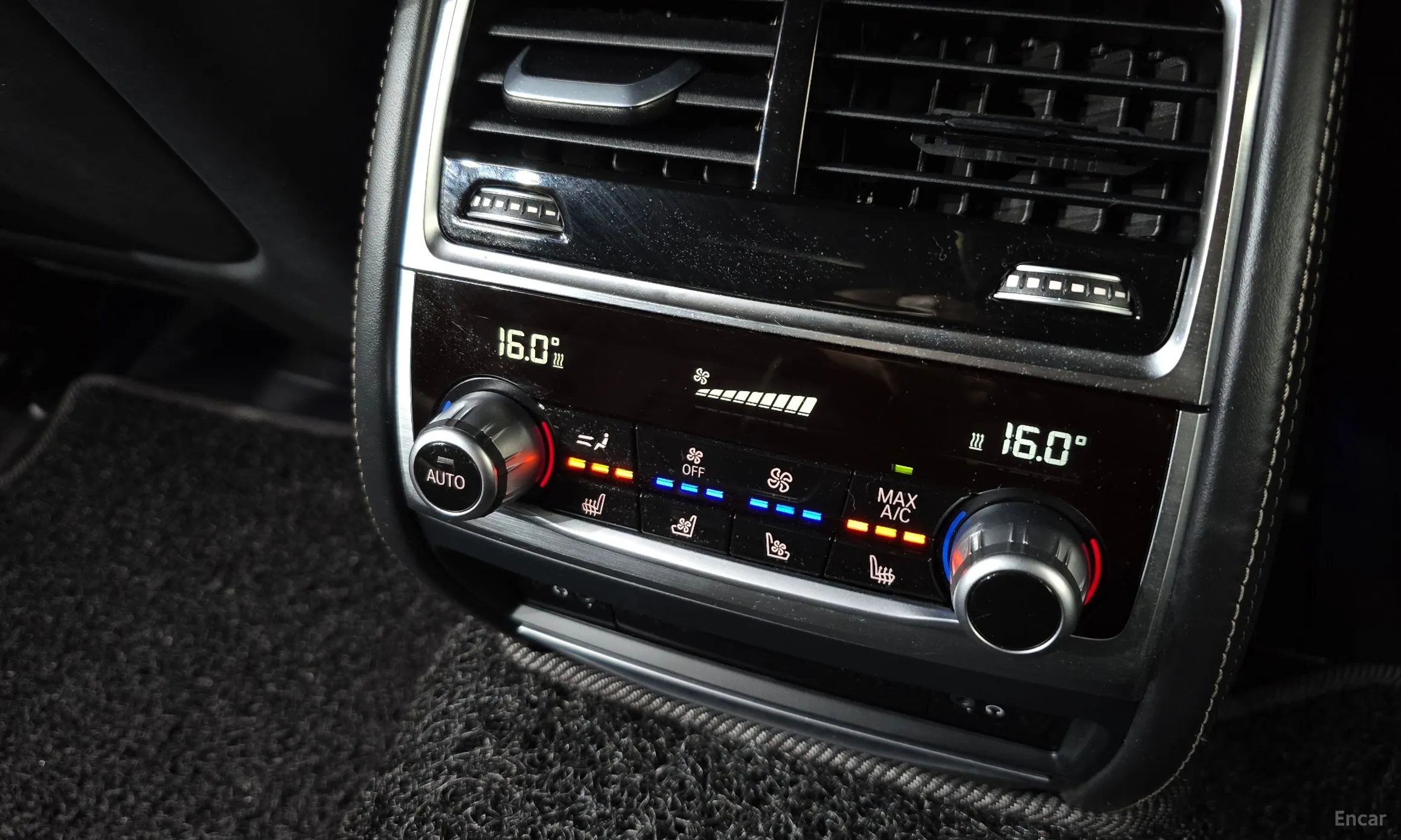BMW 7 Series (G11) превью 19
