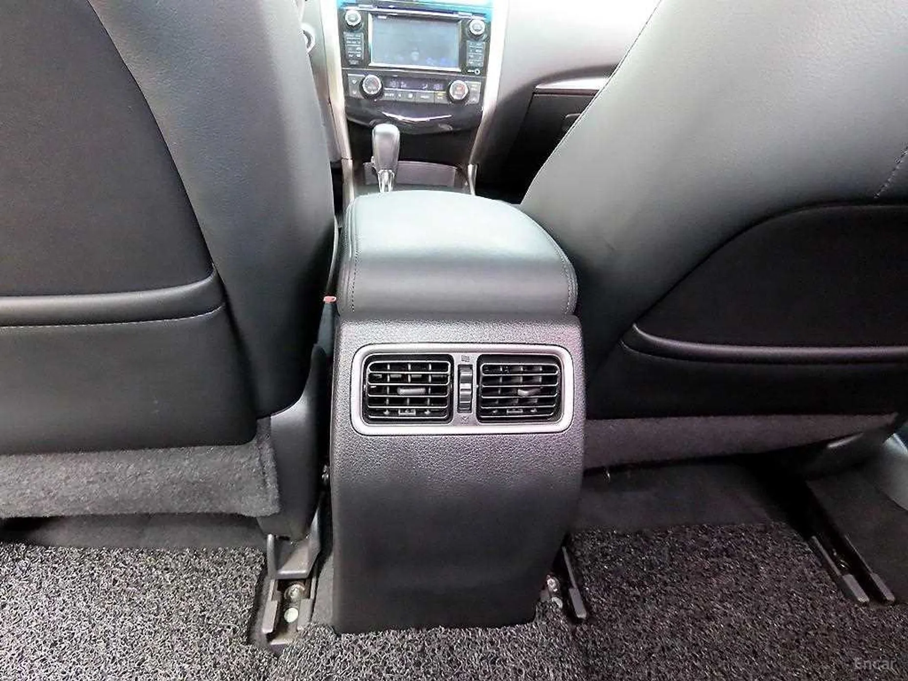 Nissan Altima превью 17
