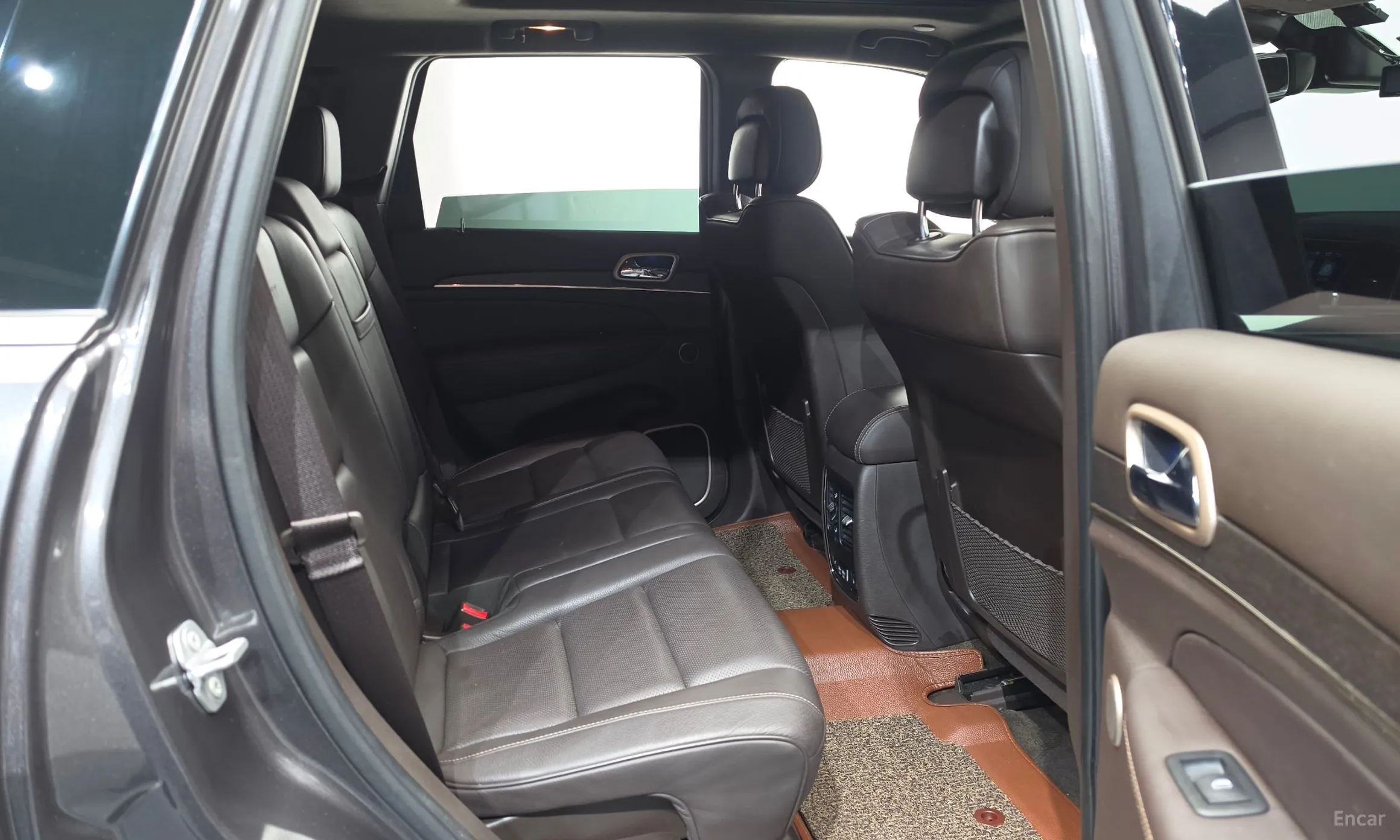 Jeep Grand Cherokee превью 11