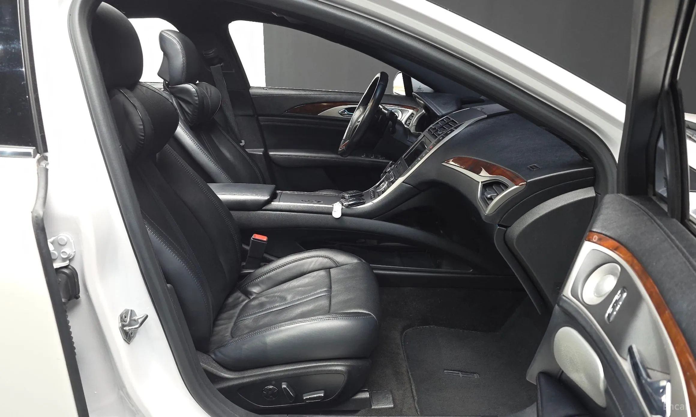 Lincoln New MKZ превью 10