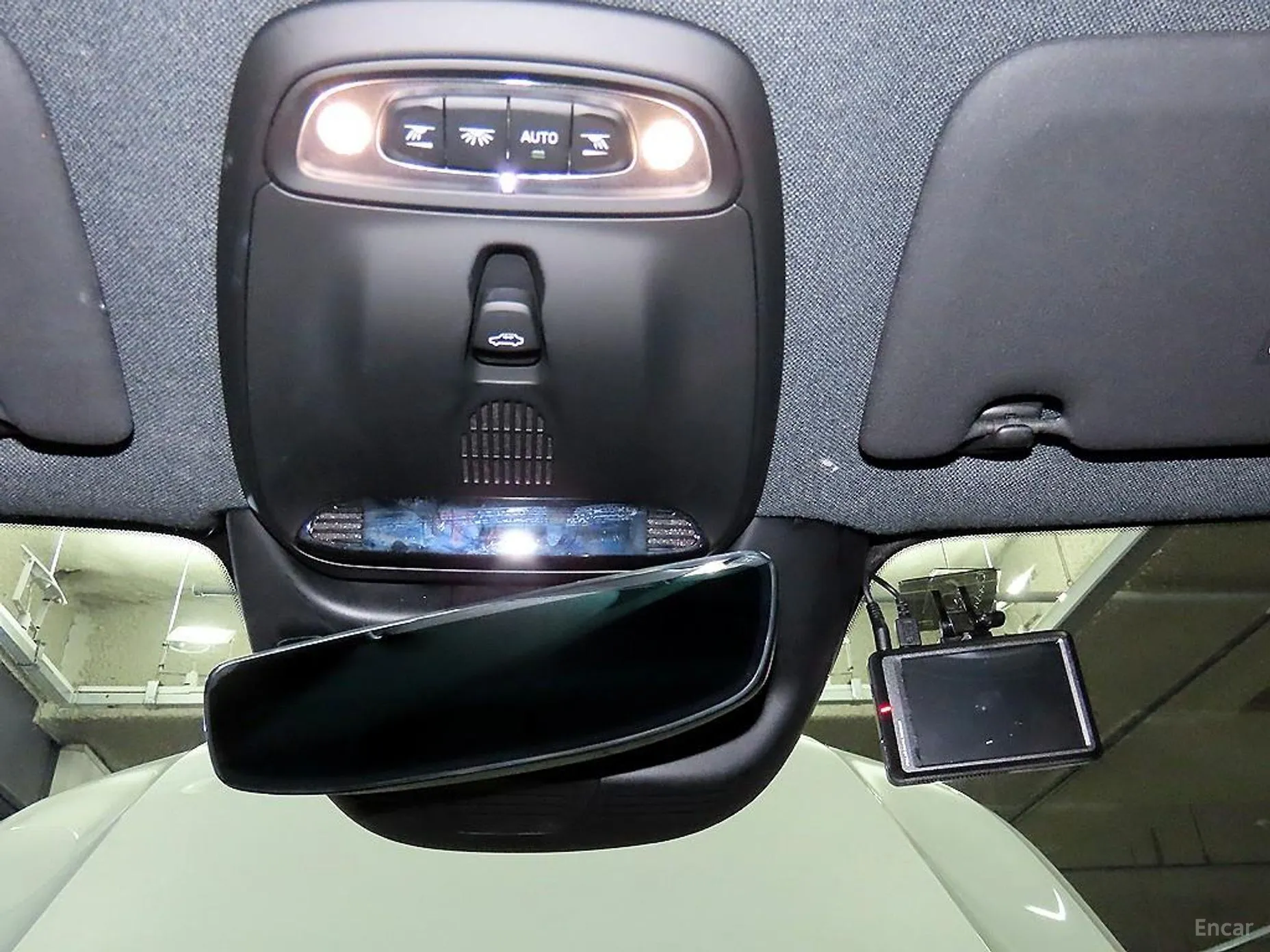 Volvo XC40 превью 13