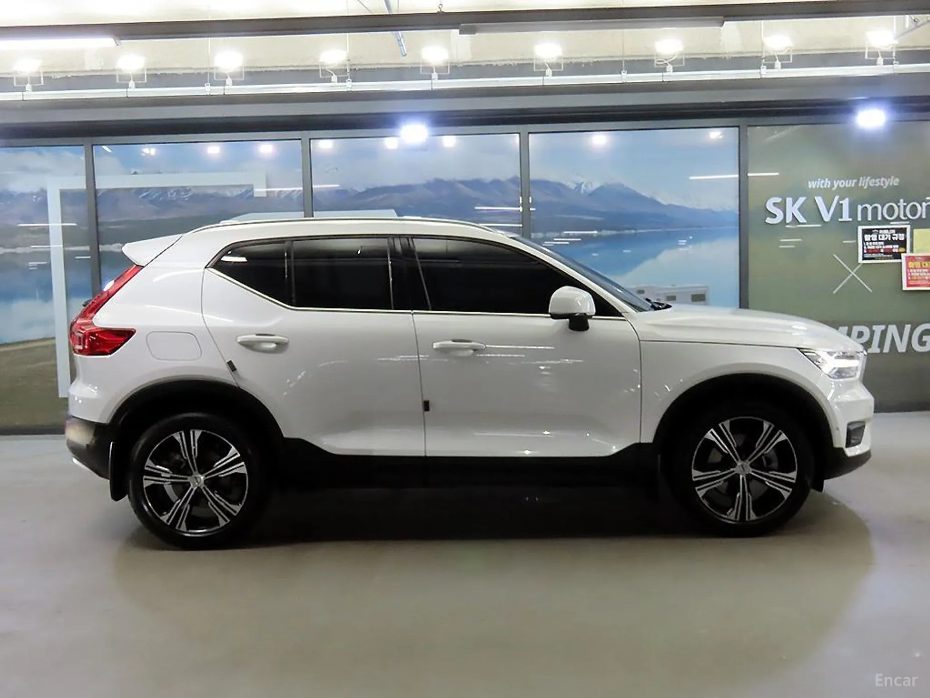 Volvo XC40 превью 20
