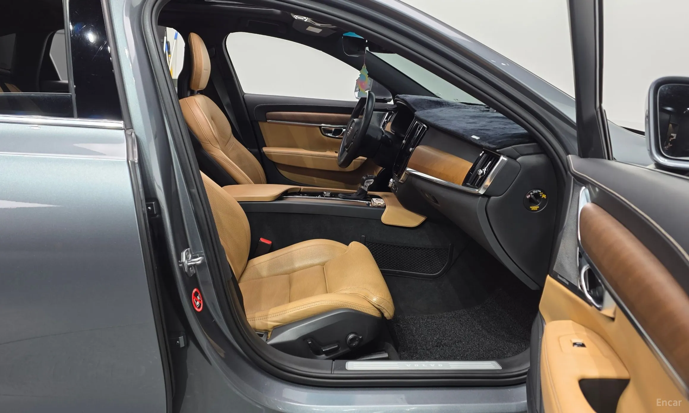 Volvo S90 превью 11