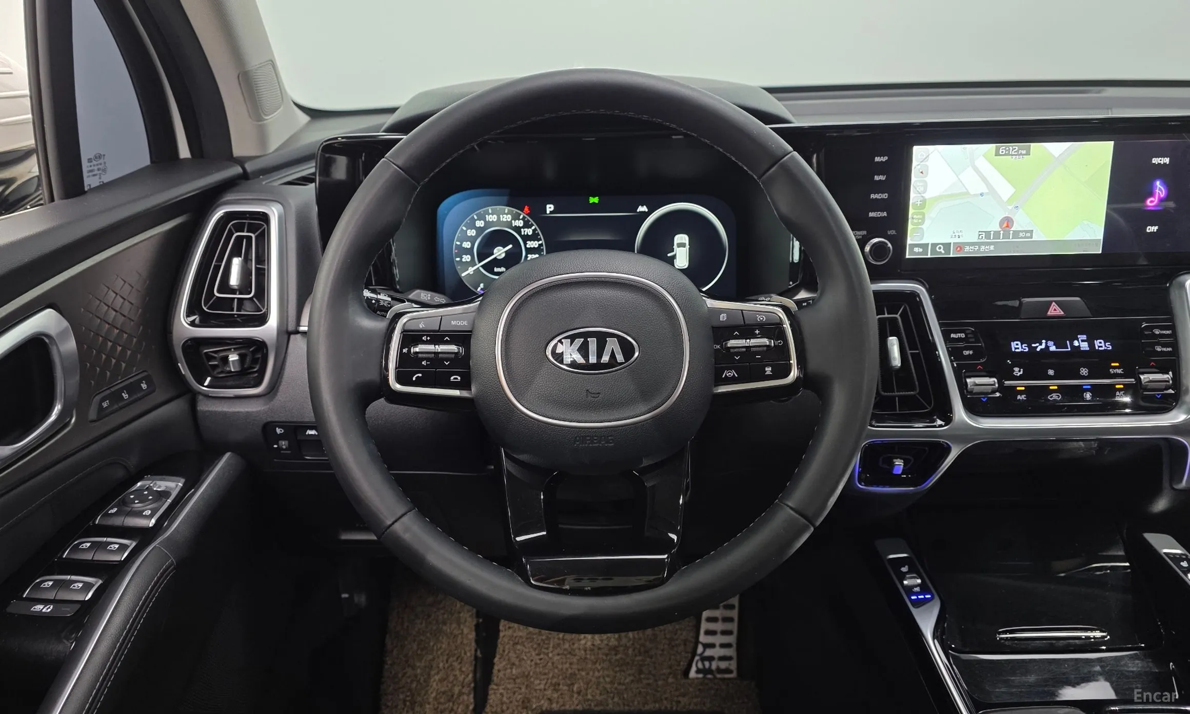Kia Sorento 4th generation превью 14