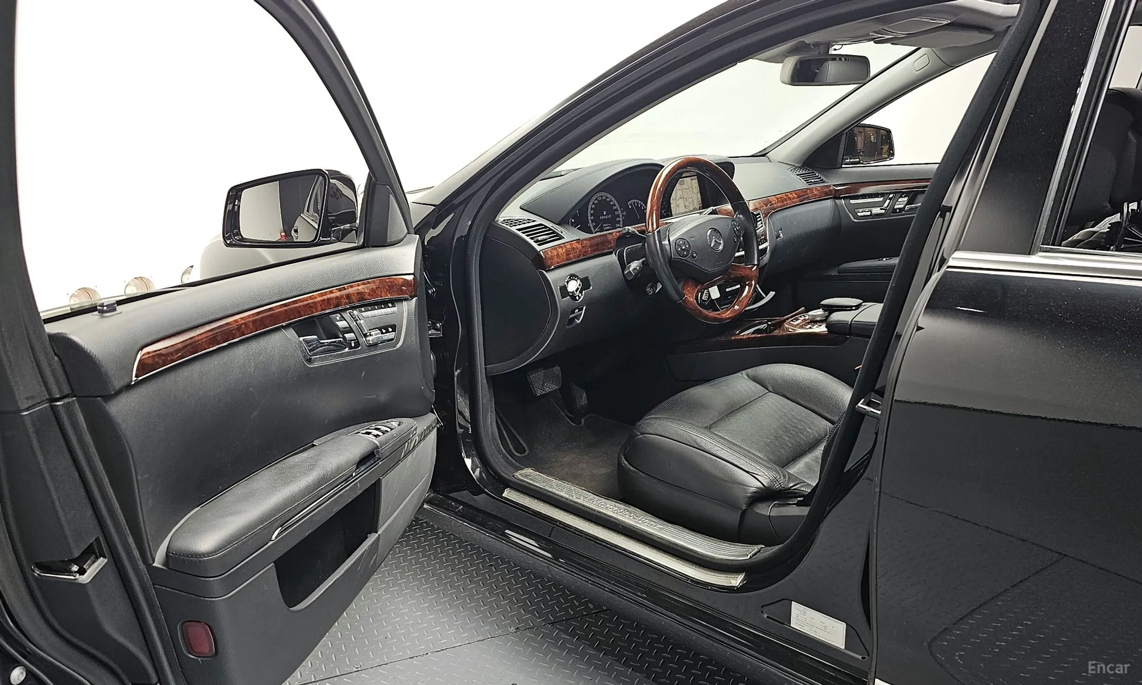 Mercedes Benz S-Class W221 превью 10