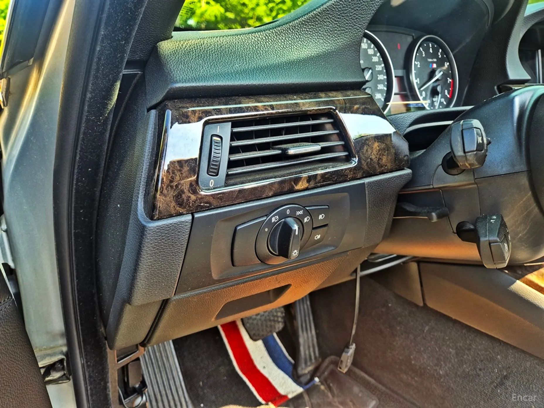 BMW 3 Series (E90) превью 11