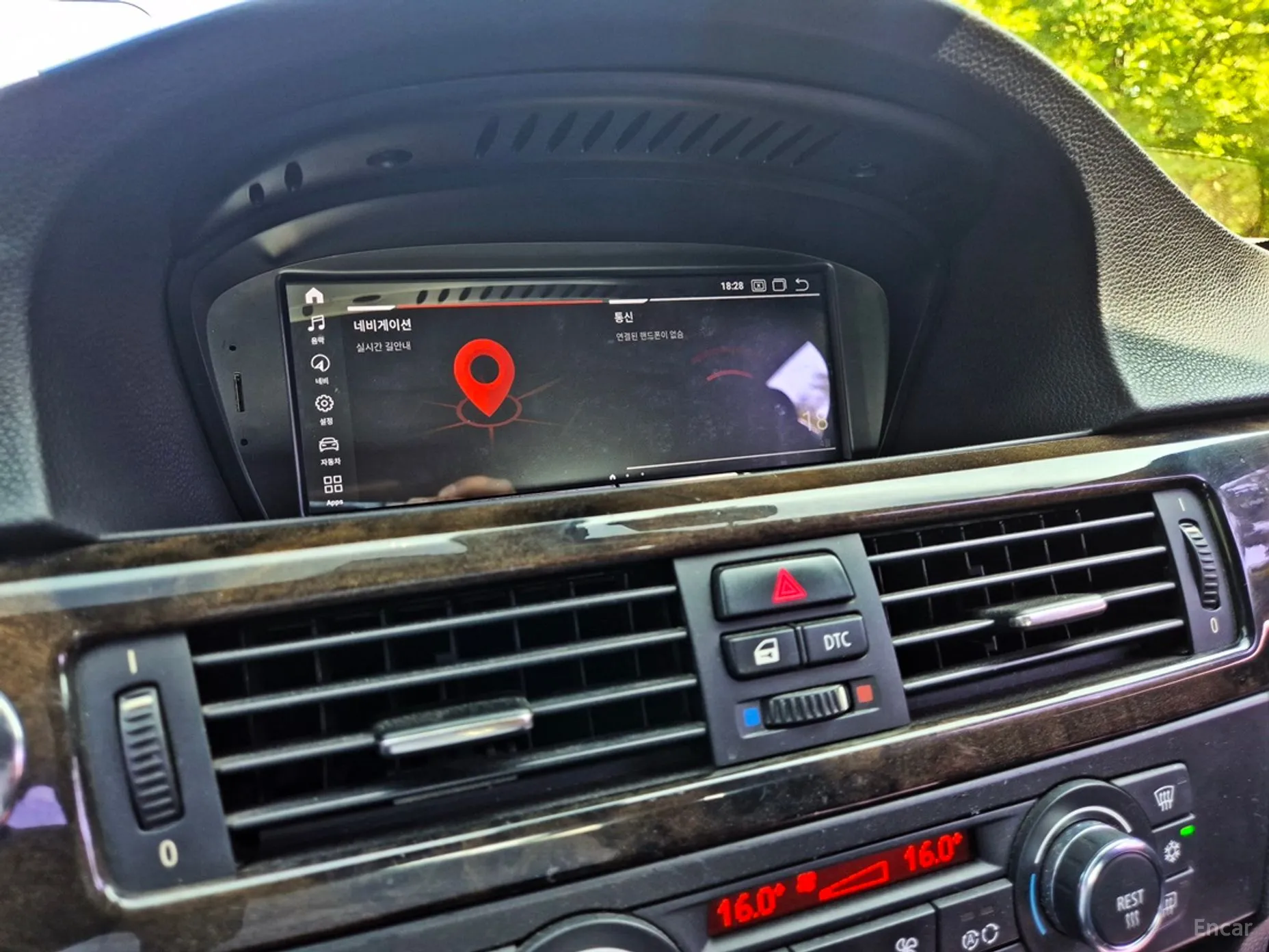 BMW 3 Series (E90) превью 13