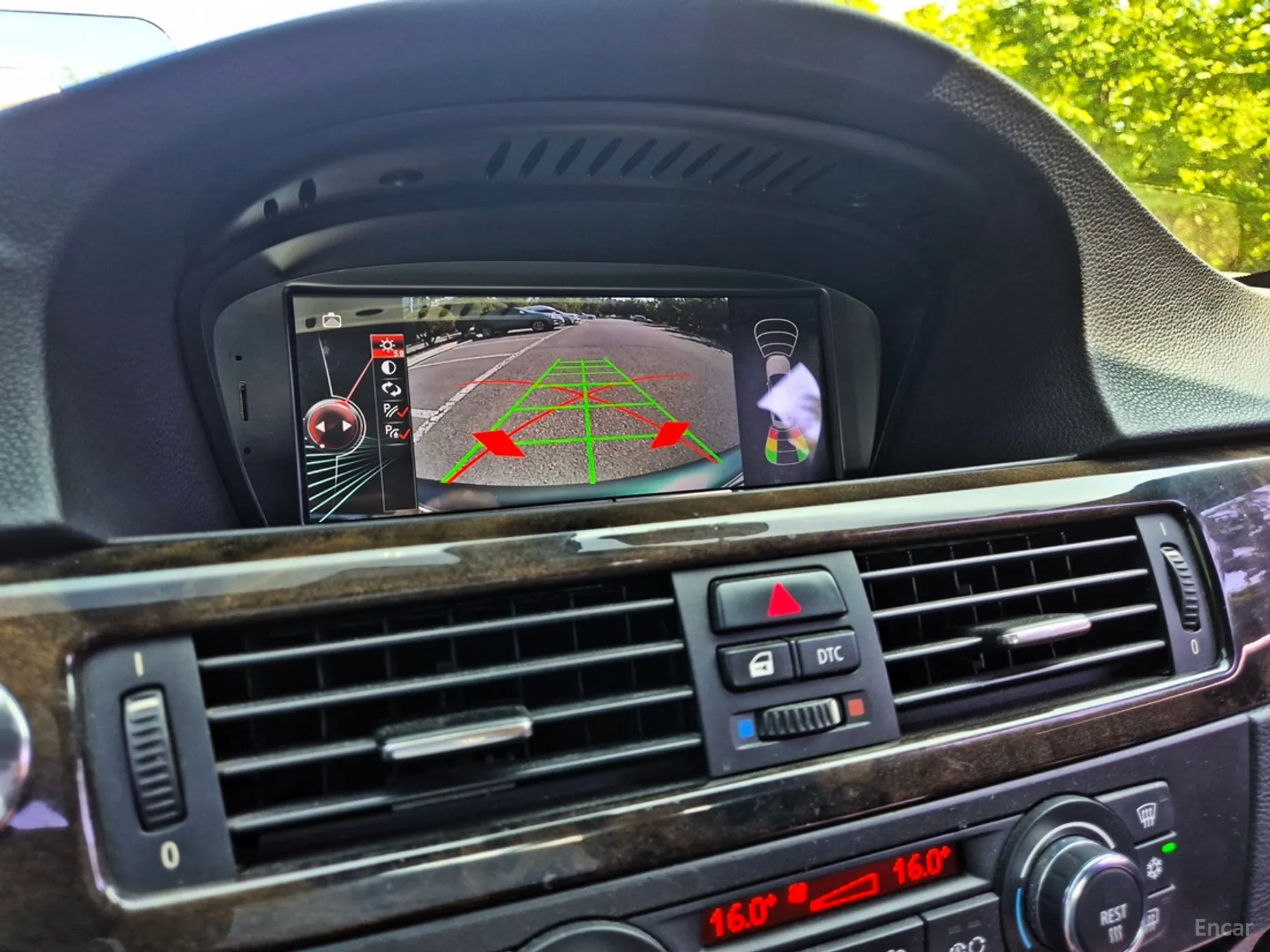 BMW 3 Series (E90) превью 14