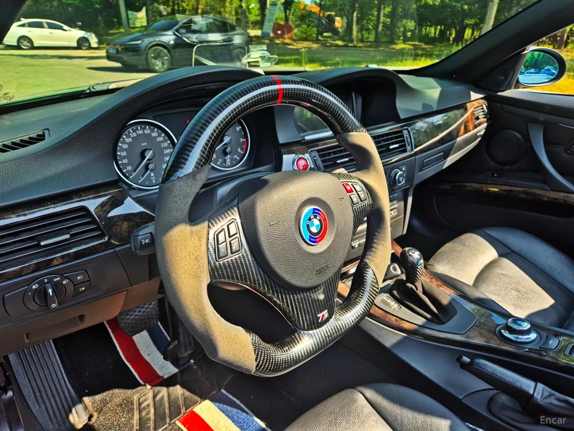 BMW 3 Series (E90) превью 9
