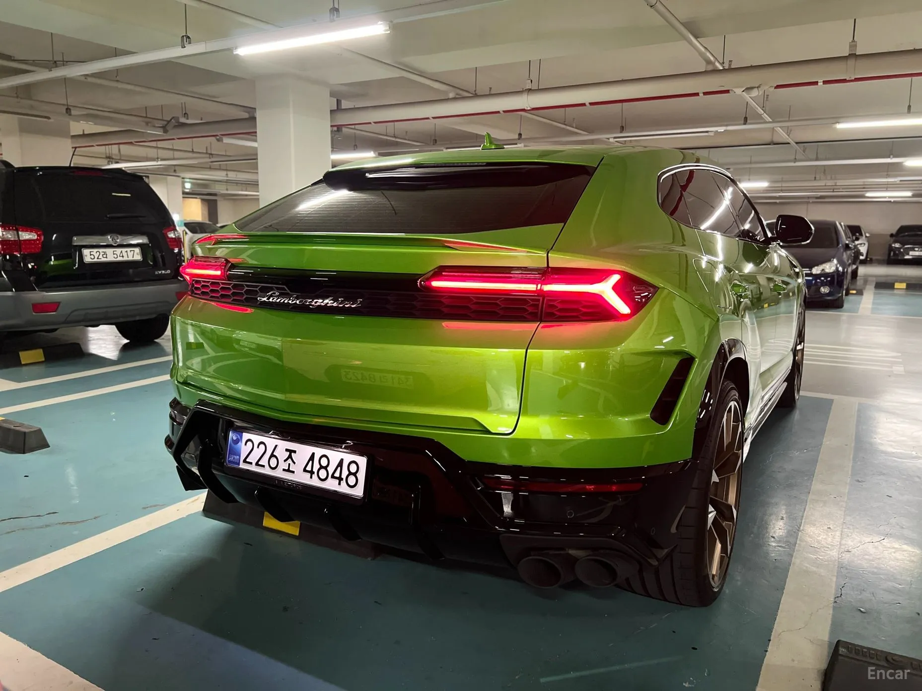 Lamborghini Urus превью 4
