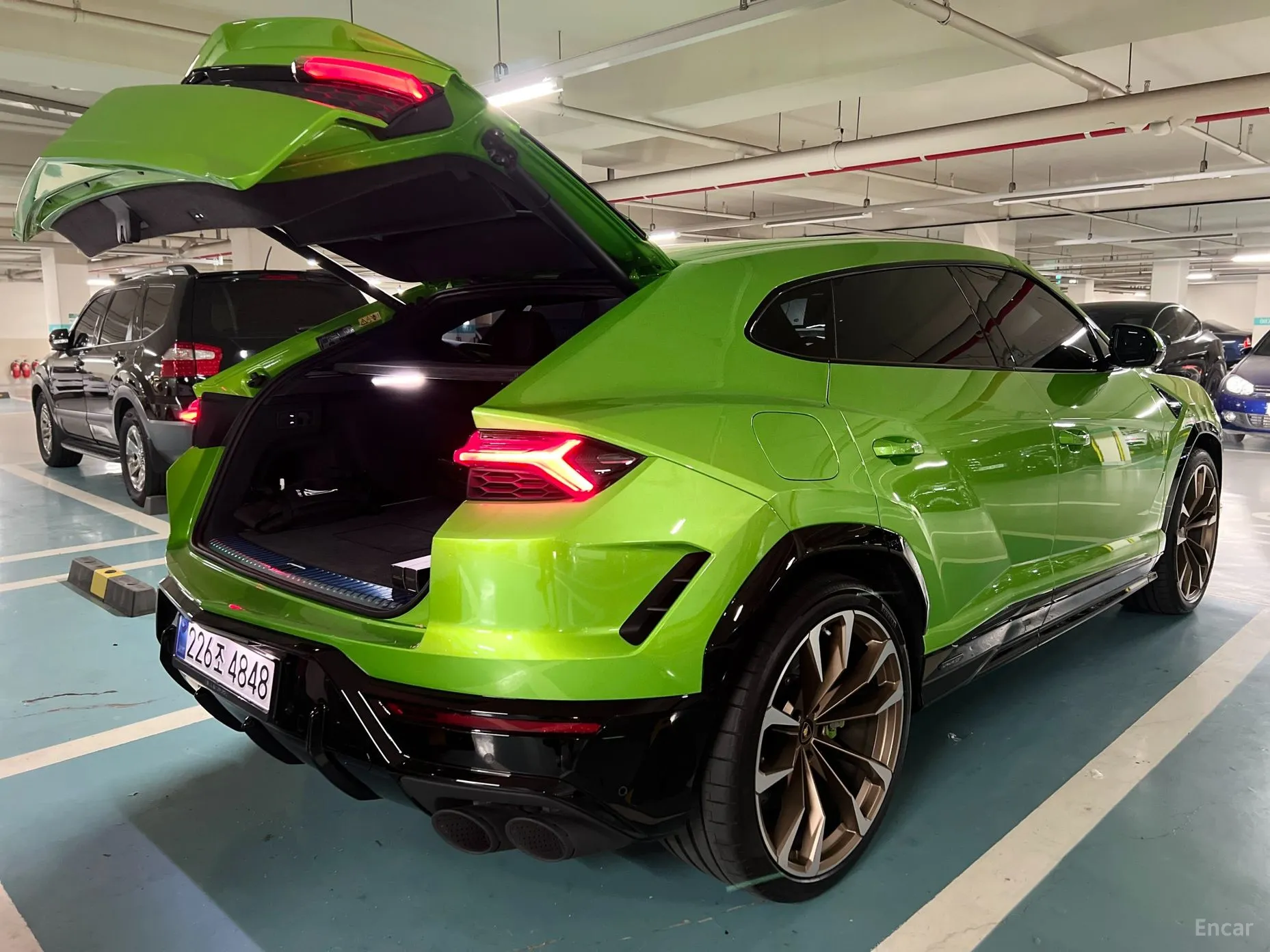 Lamborghini Urus превью 6
