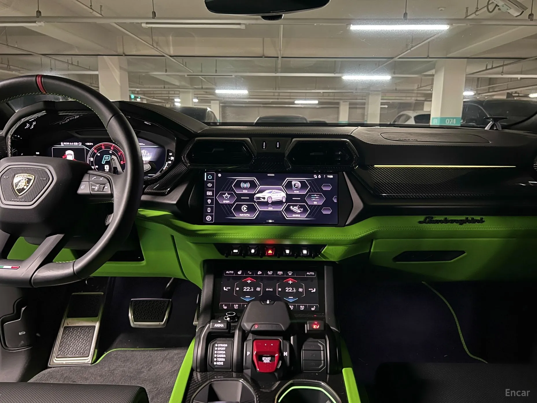 Lamborghini Urus превью 8