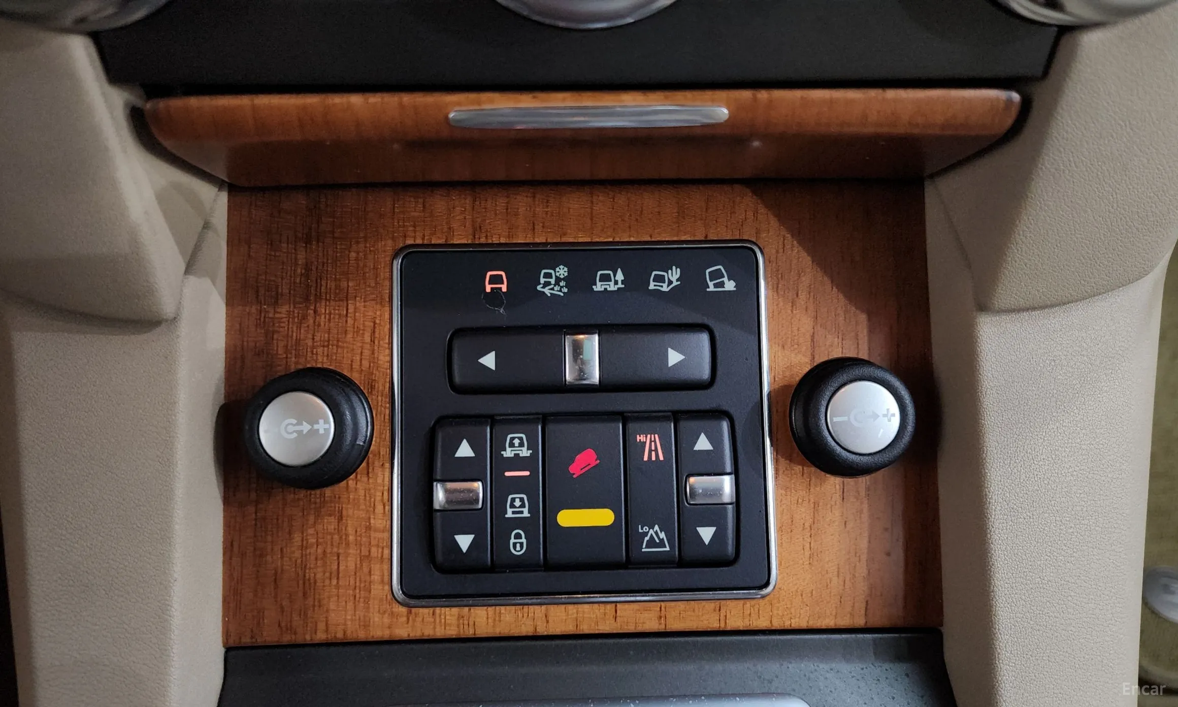 Land Rover Discovery 4 превью 12