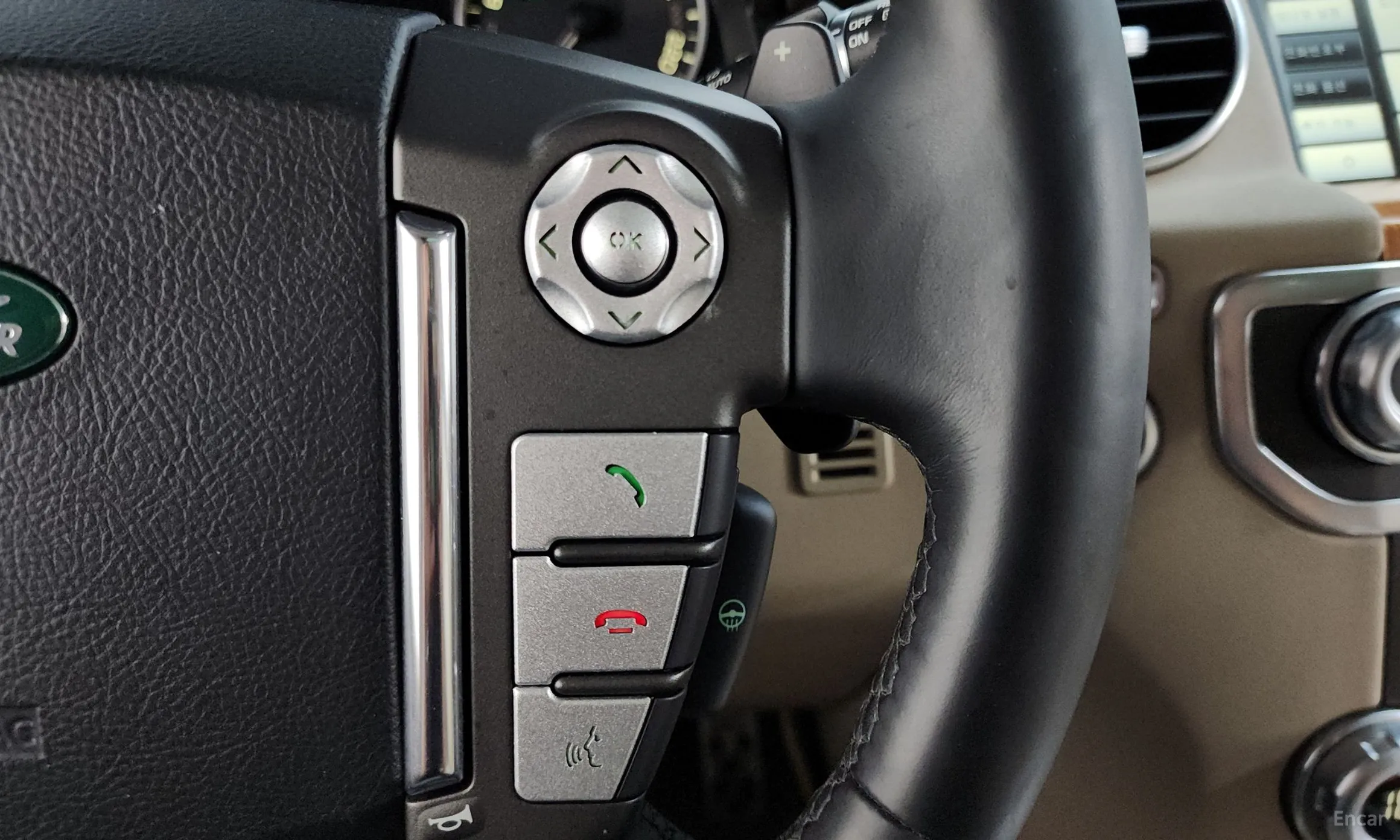 Land Rover Discovery 4 превью 16