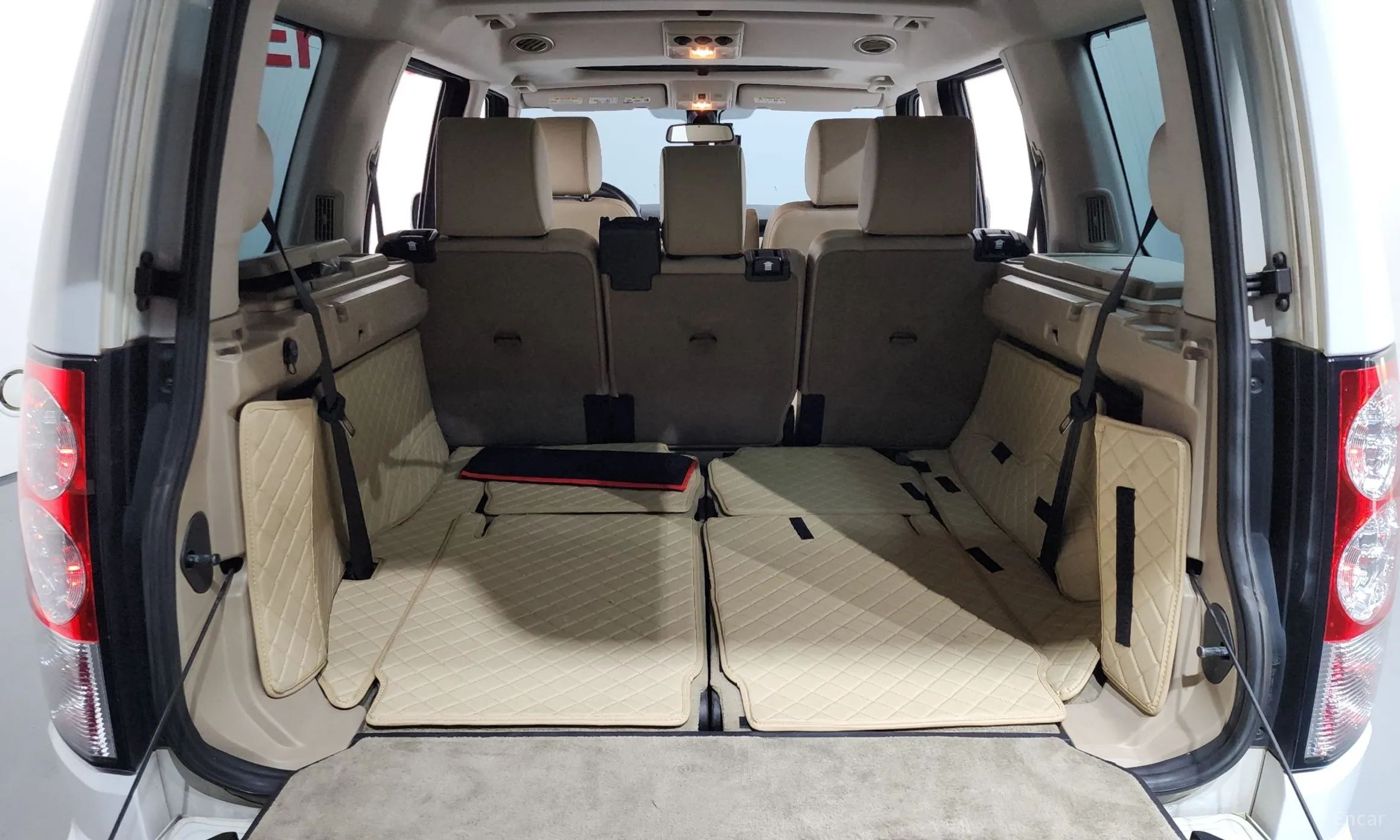 Land Rover Discovery 4 превью 19
