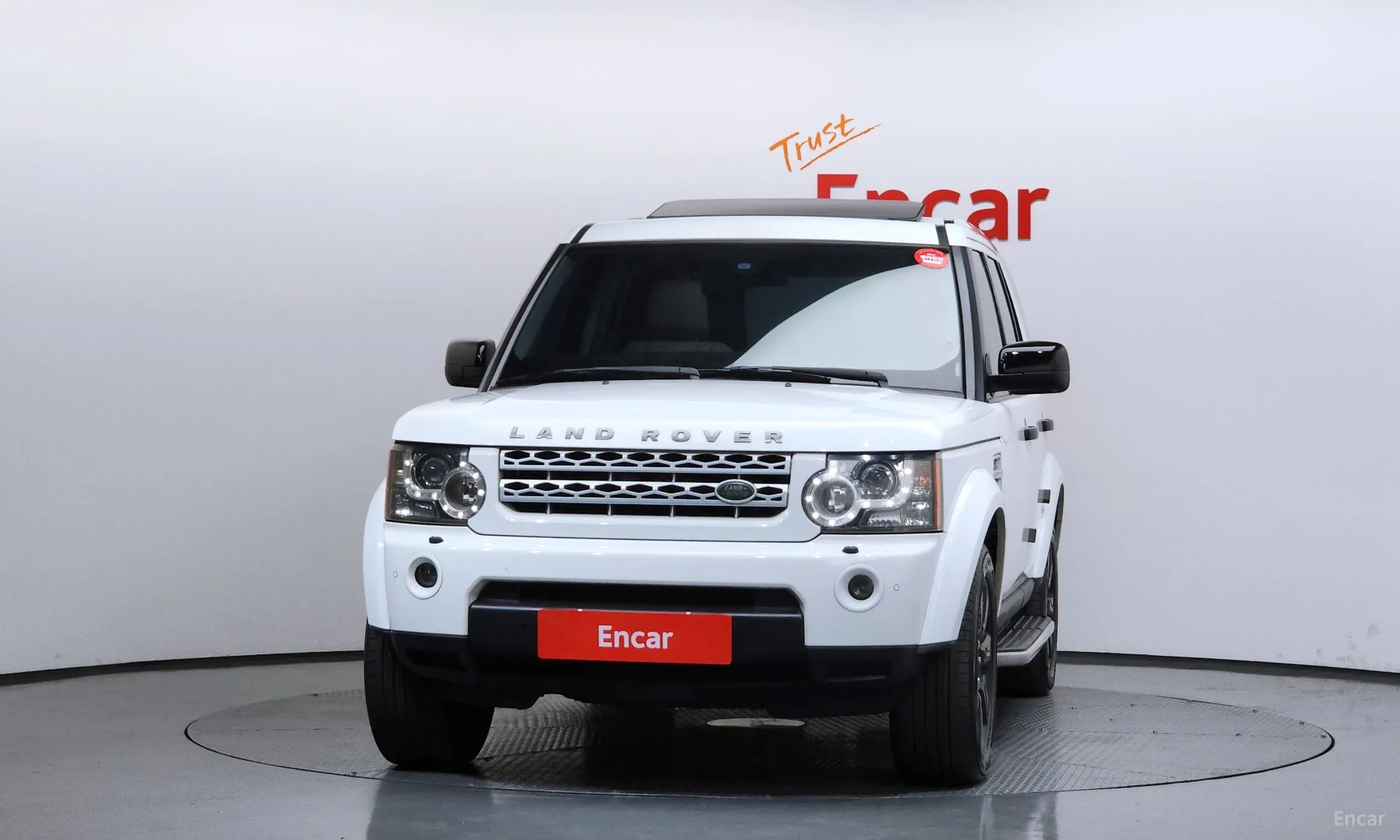 Land Rover Discovery 4 превью 3