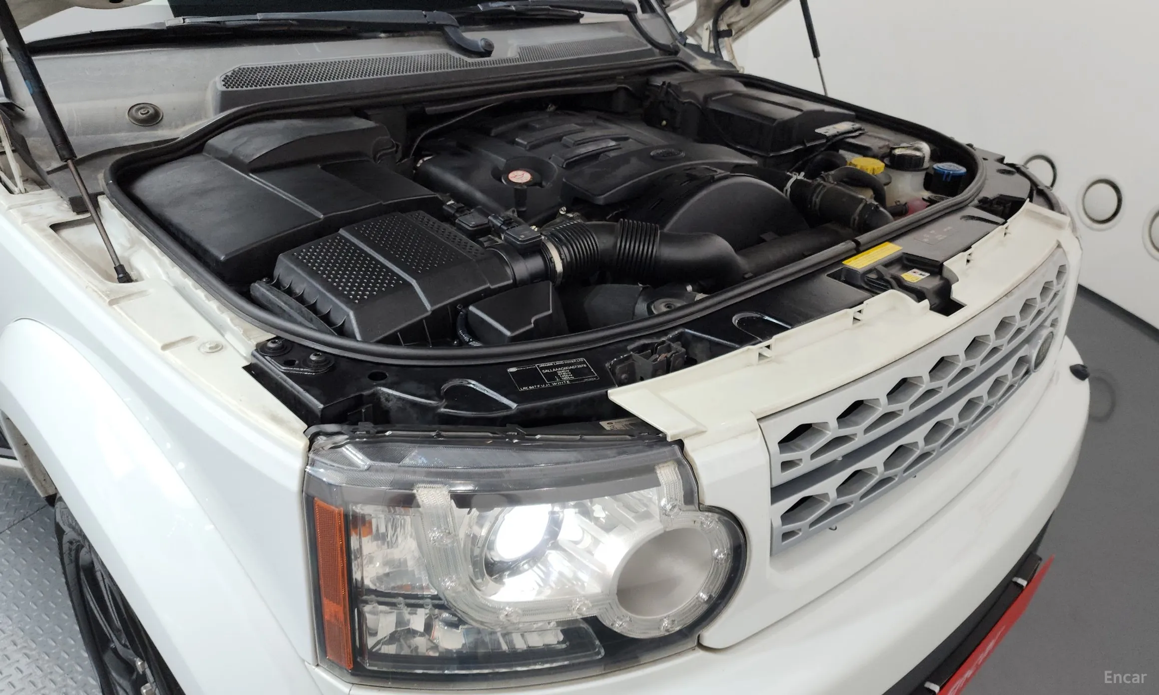Land Rover Discovery 4 превью 6