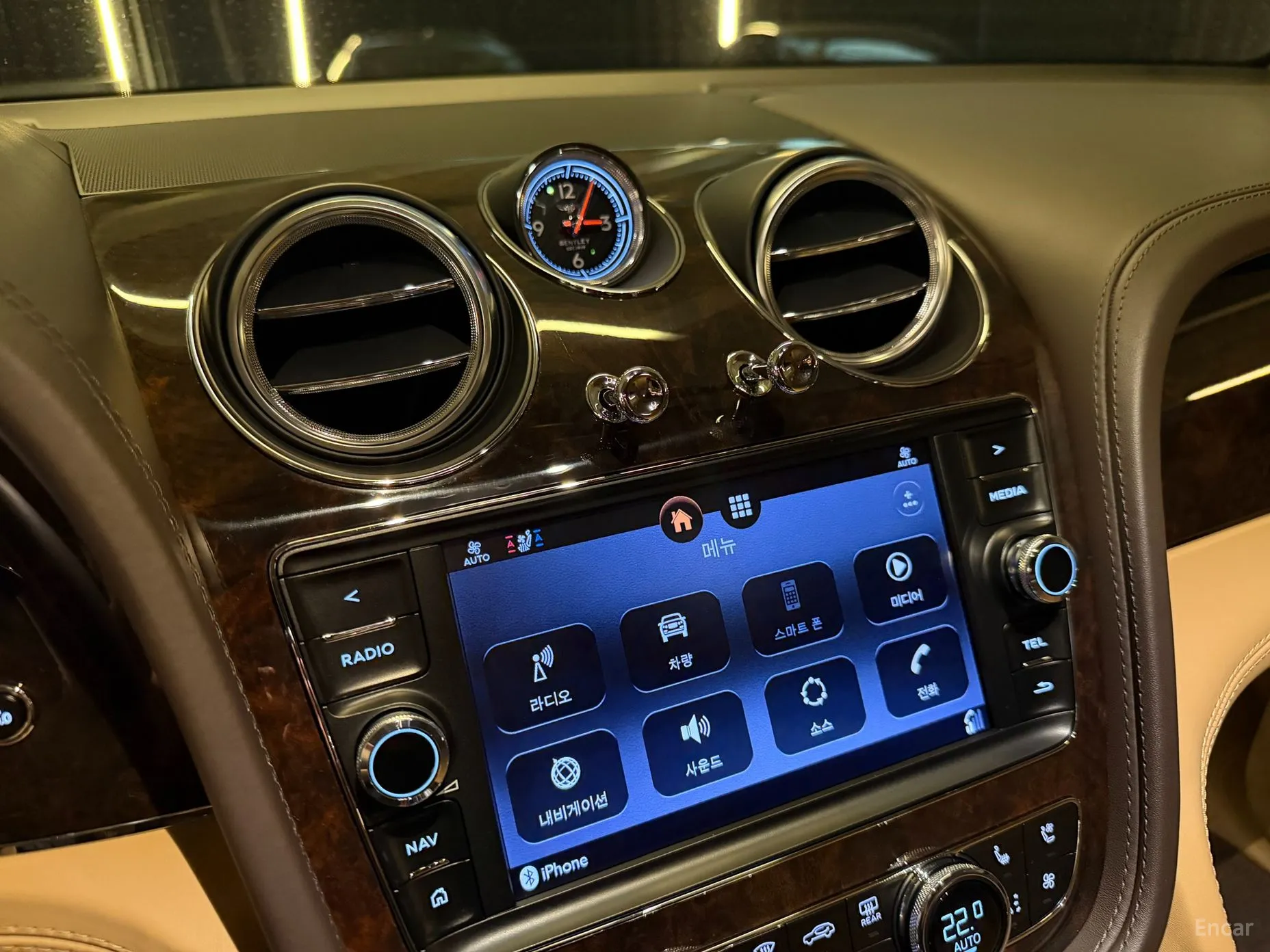 Bentley Bentayga превью 16