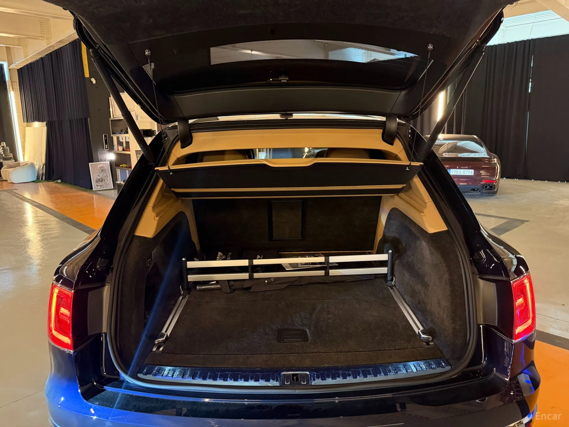 Bentley Bentayga превью 19