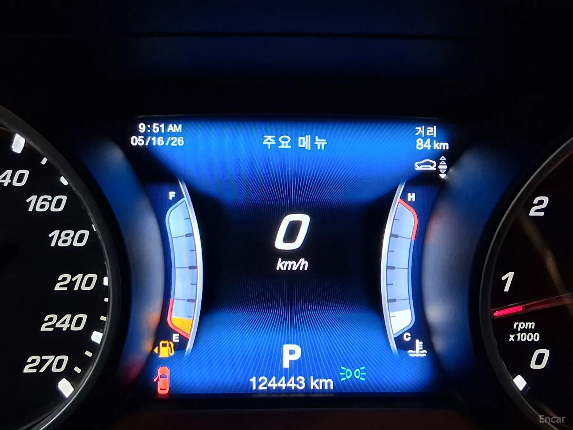 Maserati Levante превью 12