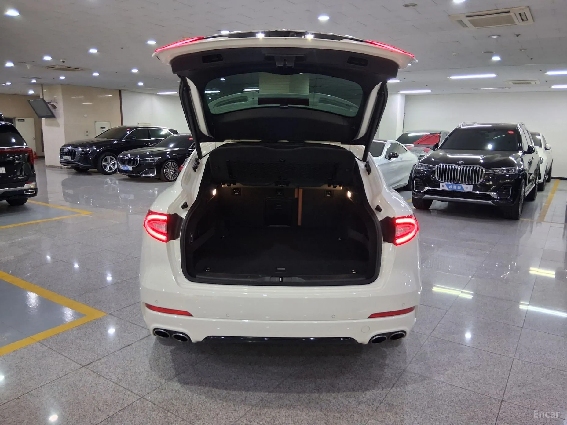 Maserati Levante превью 5