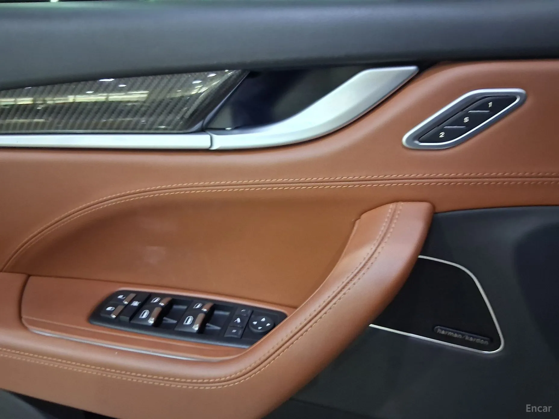Maserati Levante превью 9