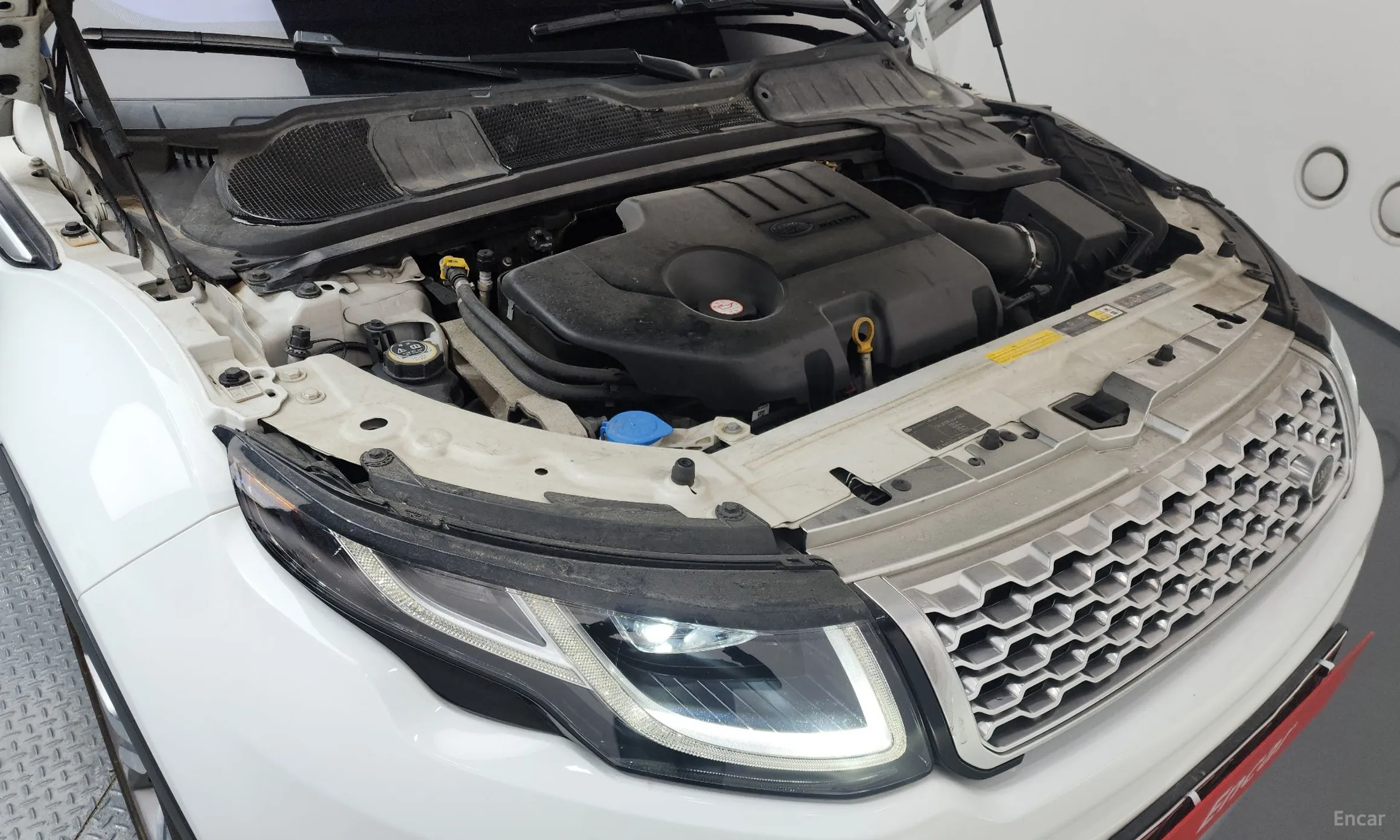 Land Rover Range Rover Evoque превью 6