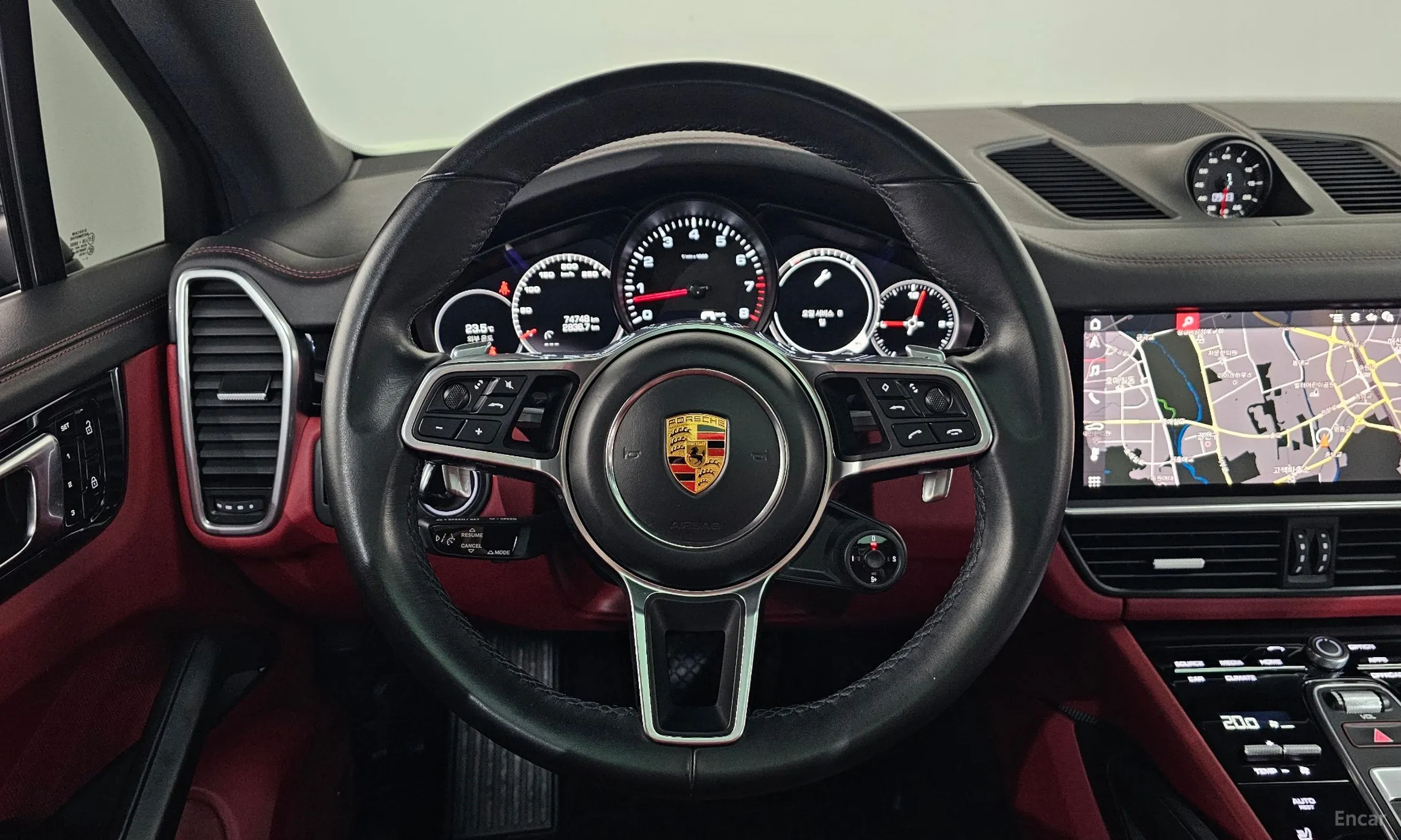Porsche Cayenne (PO536) превью 14