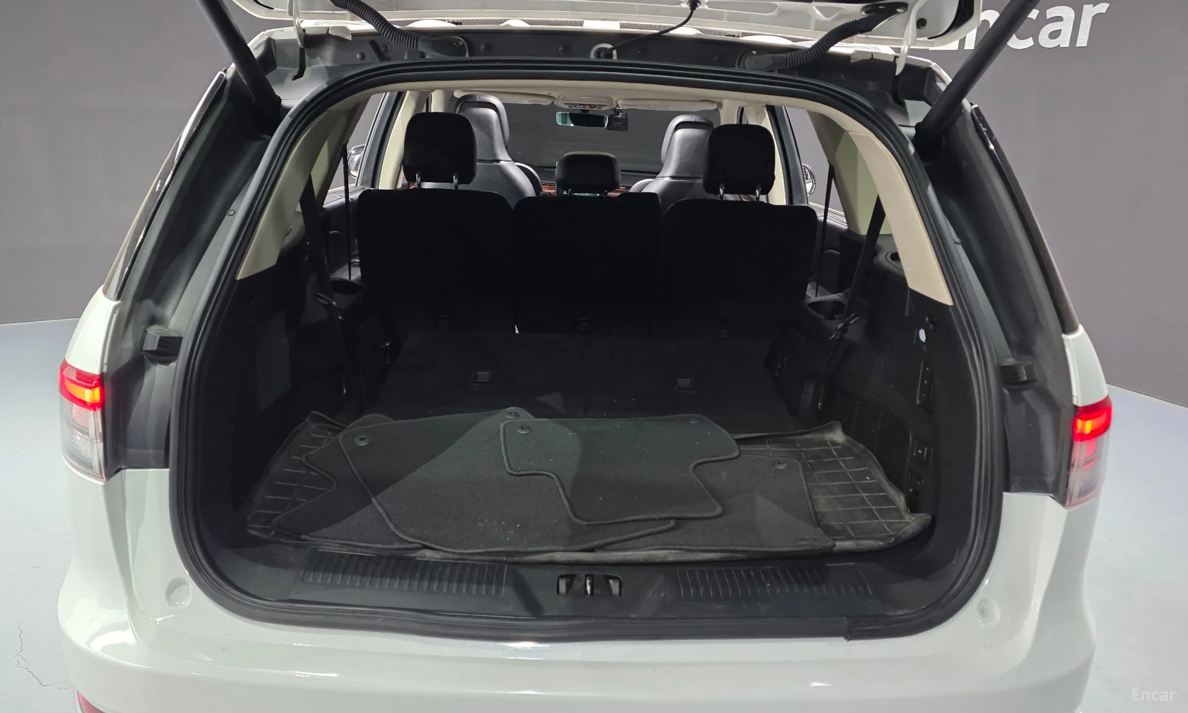 Lincoln Aviator 2nd Generation превью 17