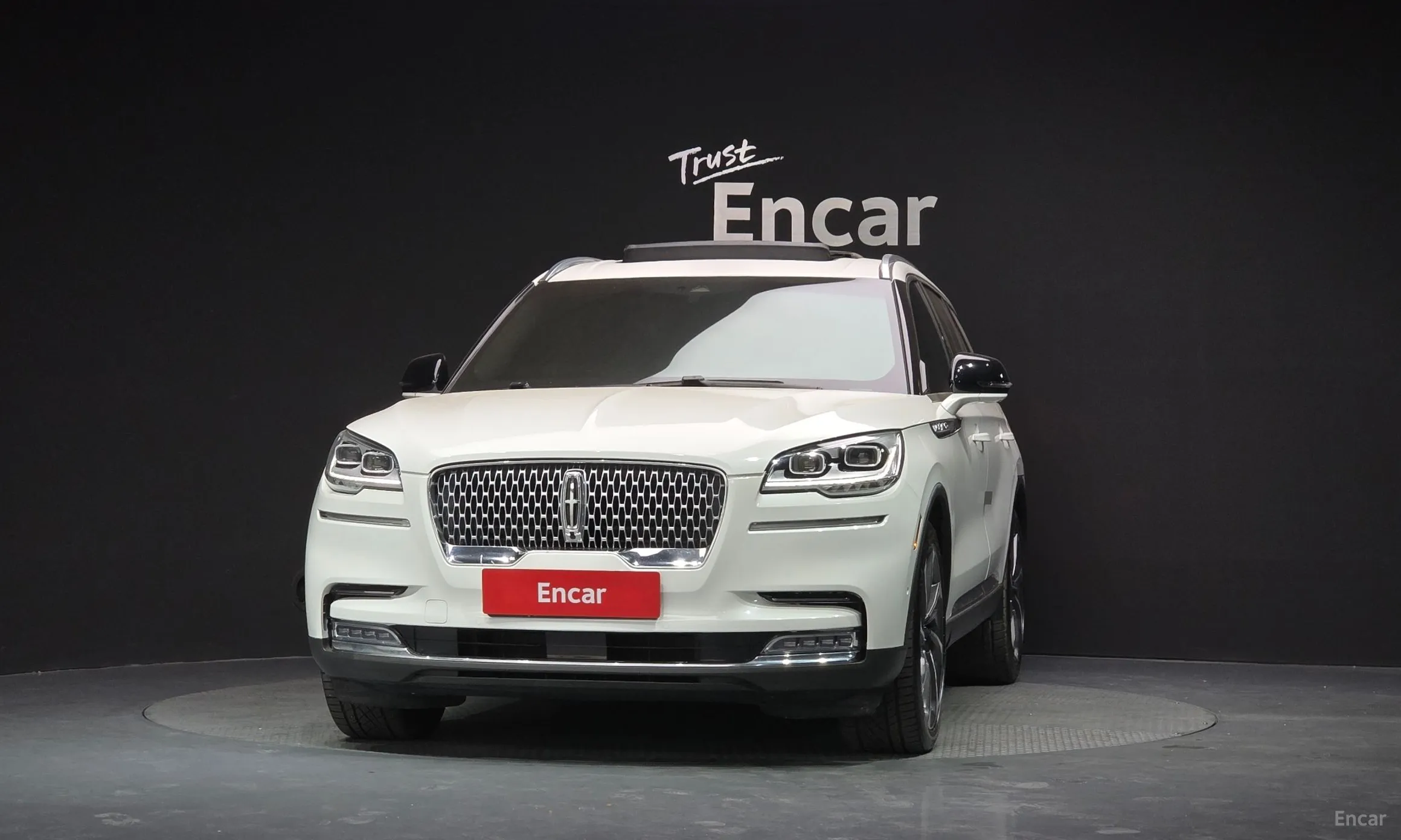 Lincoln Aviator 2nd Generation превью 3