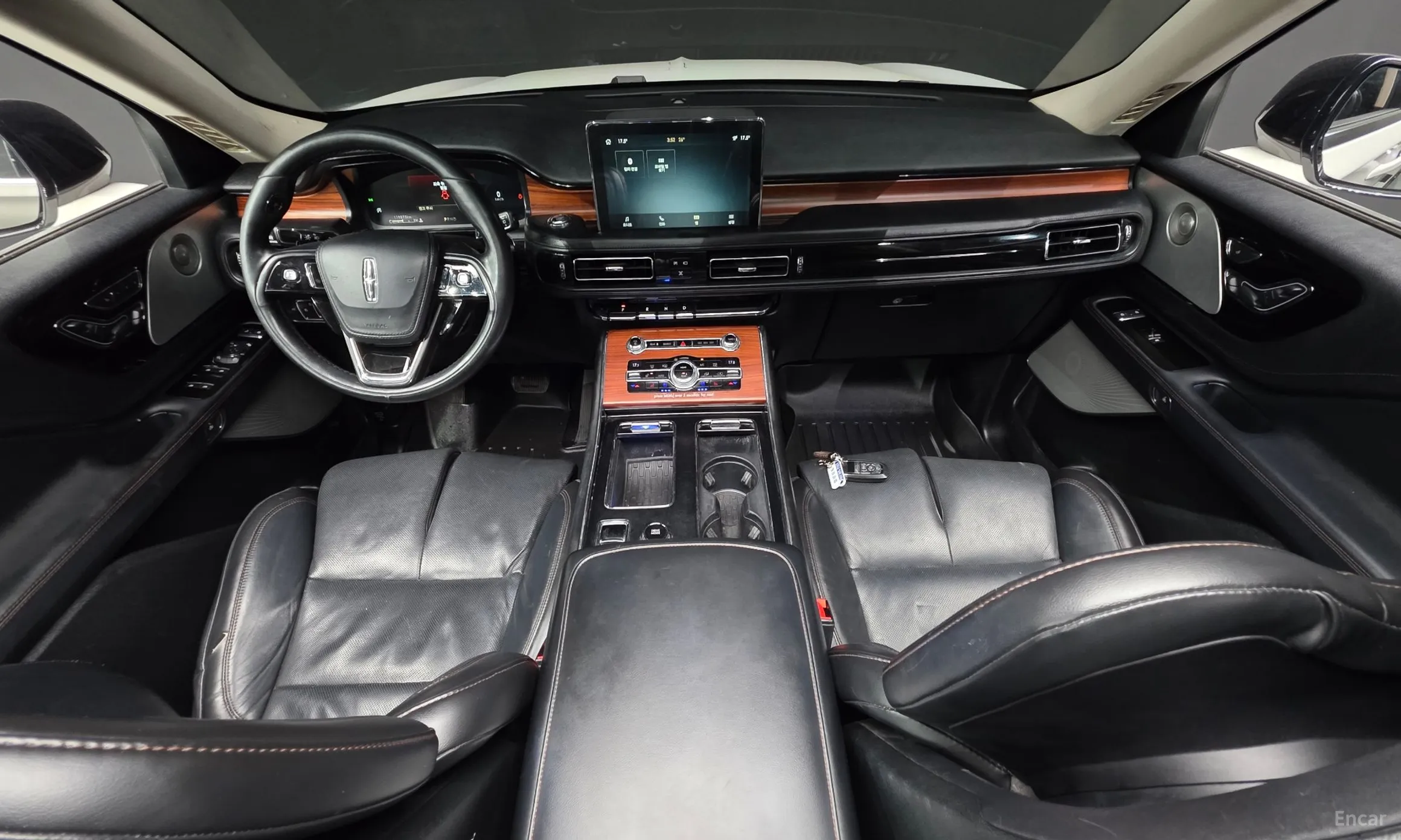 Lincoln Aviator 2nd Generation превью 7