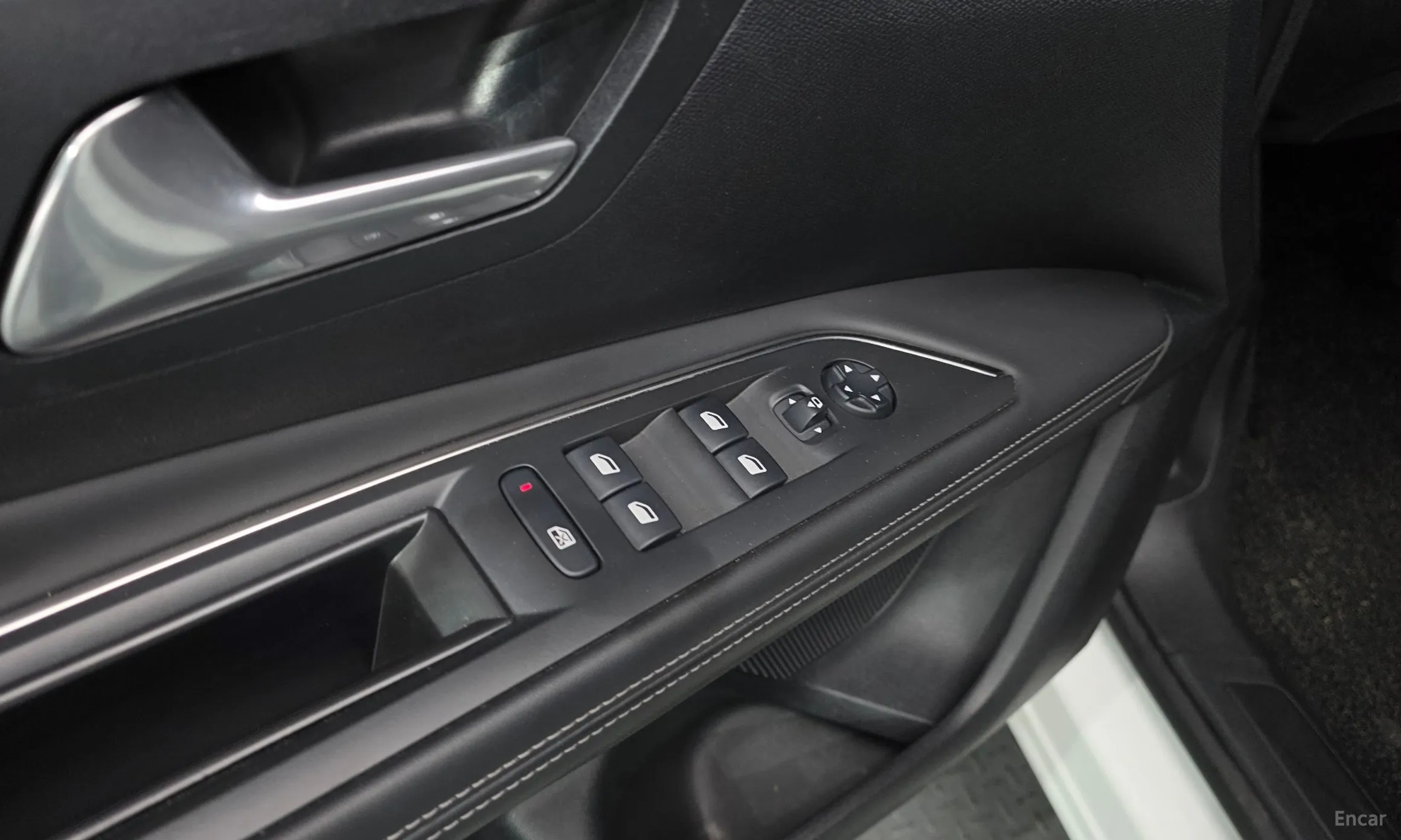 Peugeot 3008 2nd generation превью 19