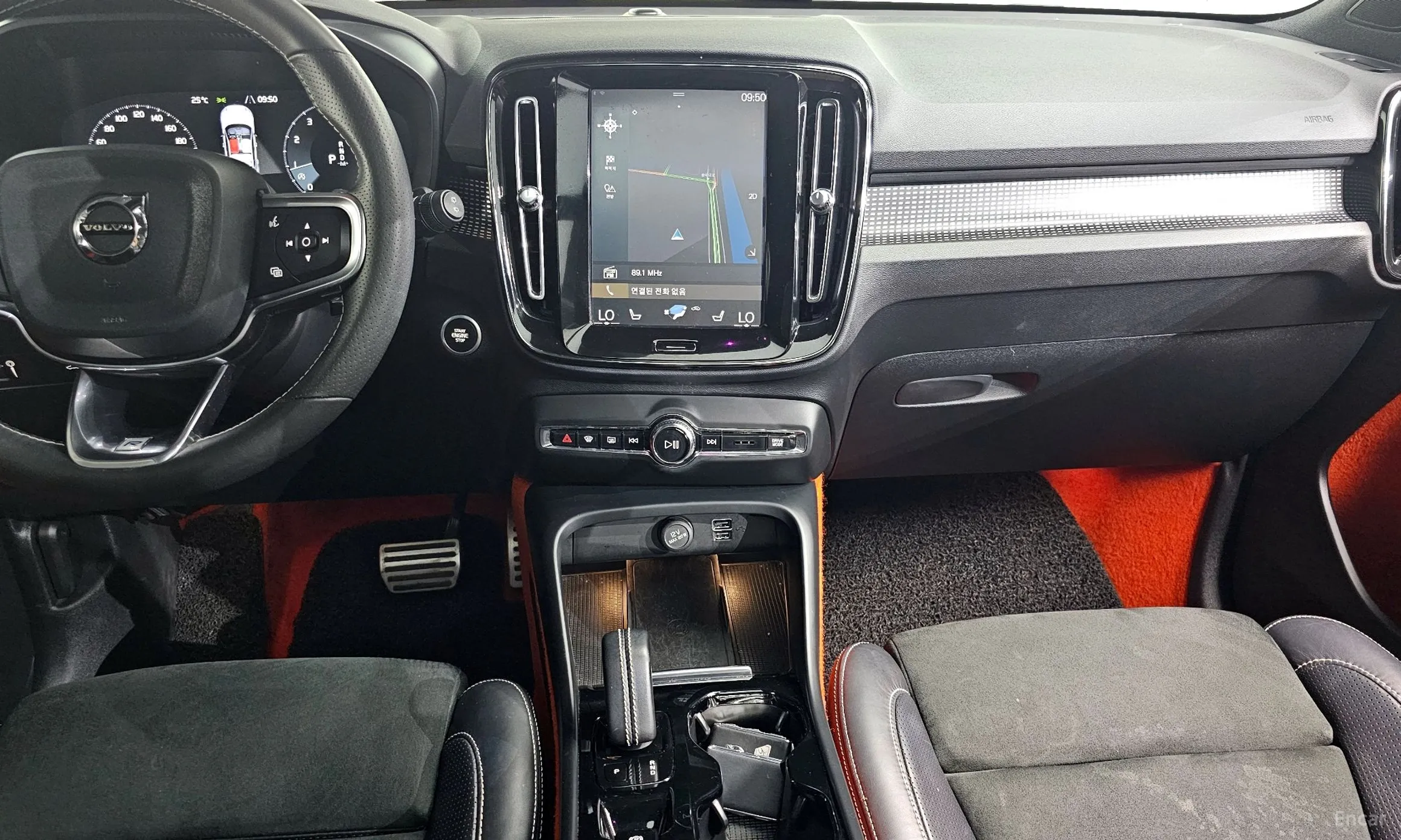 Volvo XC40 превью 13