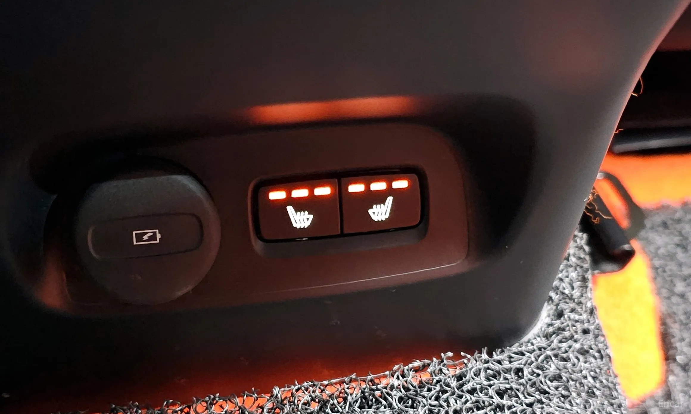 Volvo XC40 превью 19