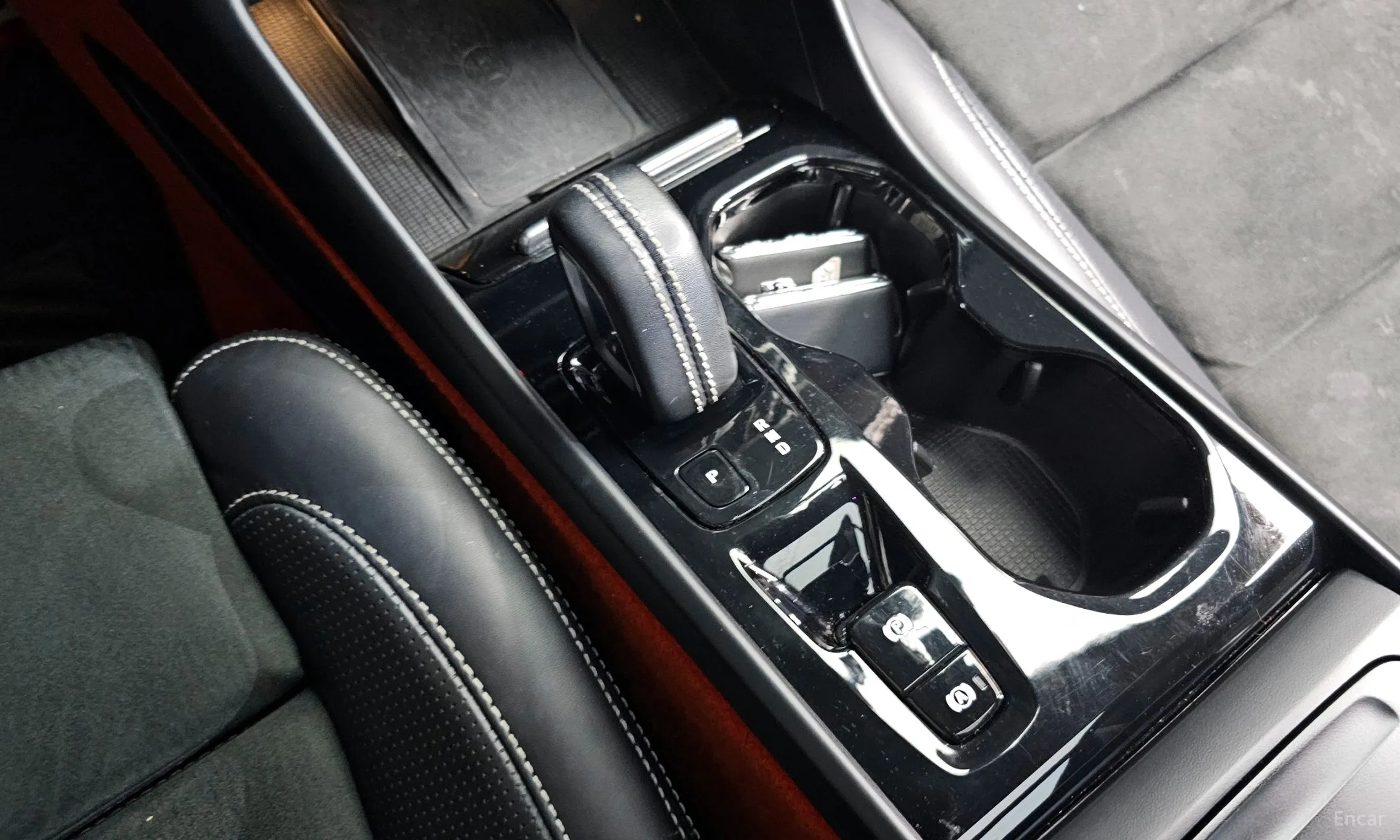 Volvo XC40 превью 9