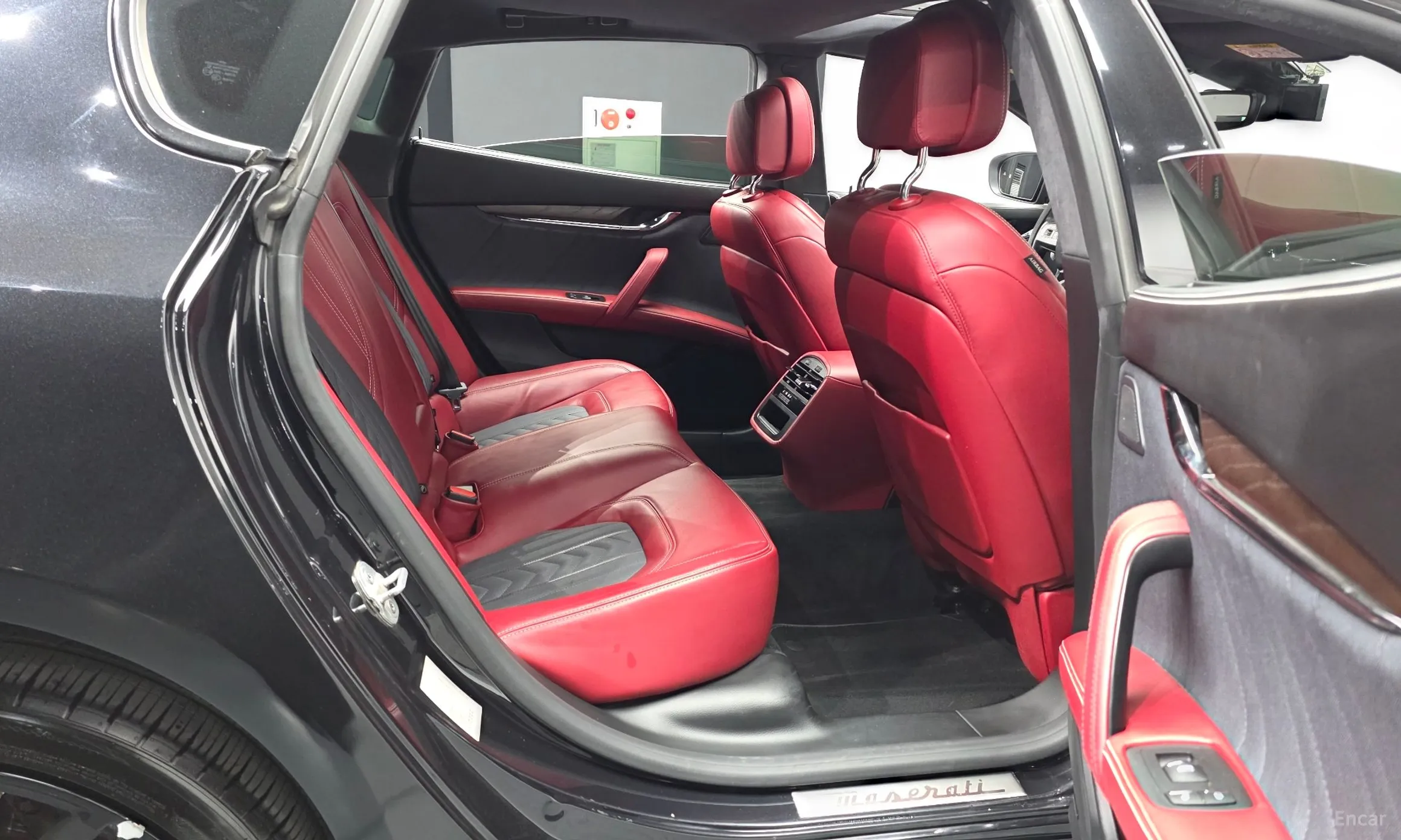 Maserati Quattroporte превью 12