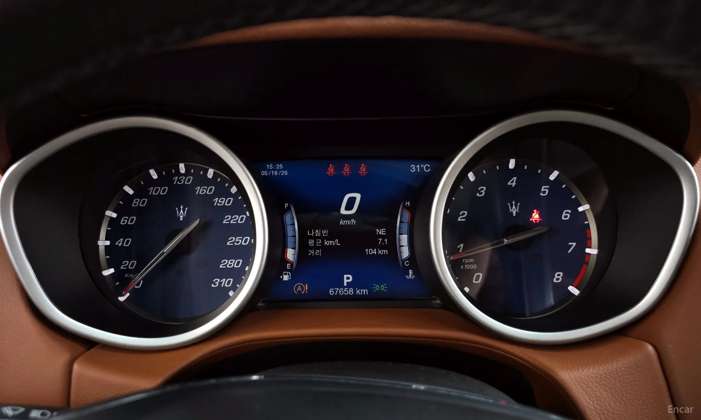 Maserati Ghibli превью 8