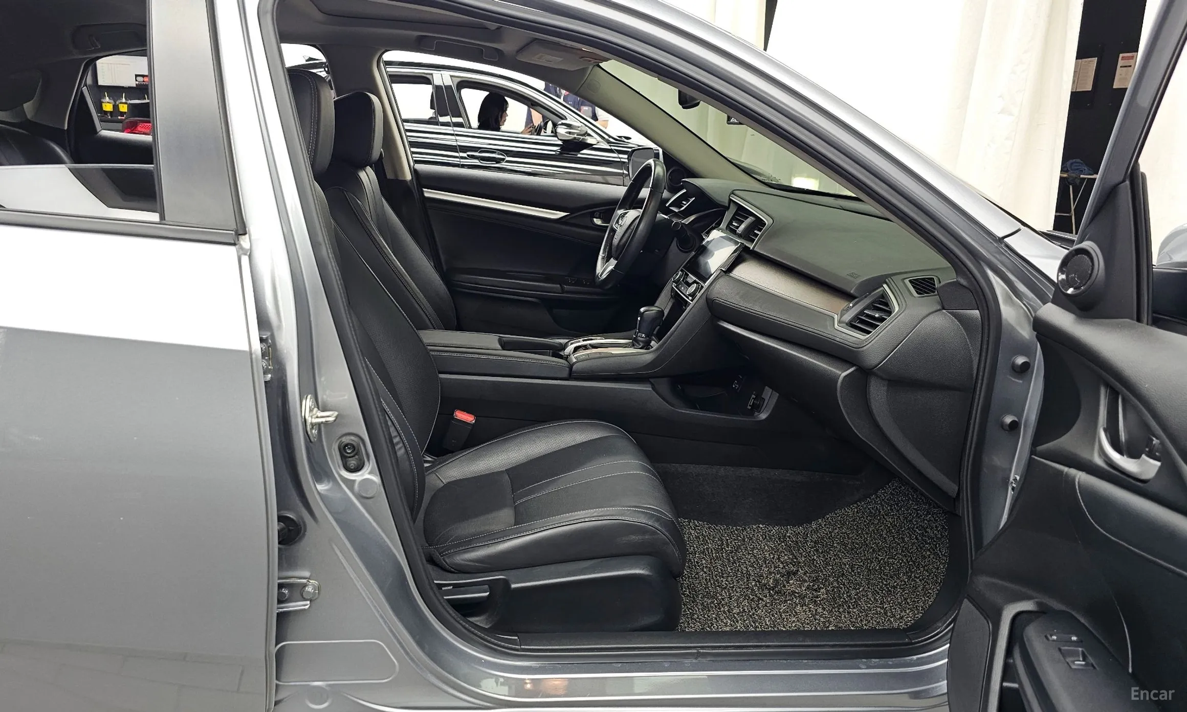Honda Civic превью 11