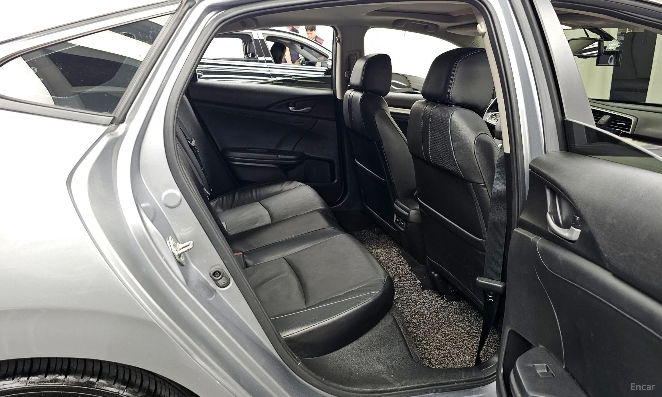 Honda Civic превью 12